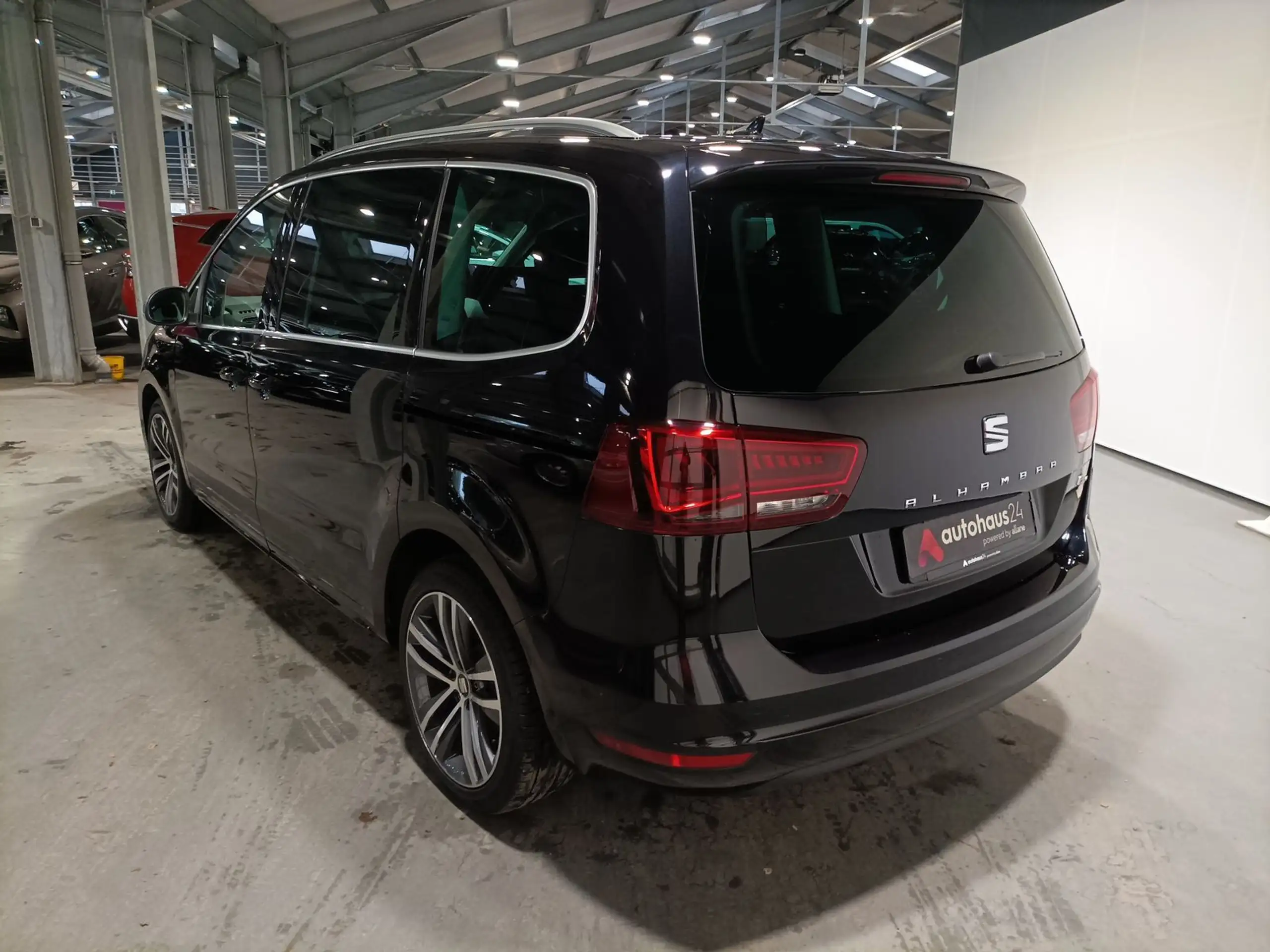 SEAT - Alhambra