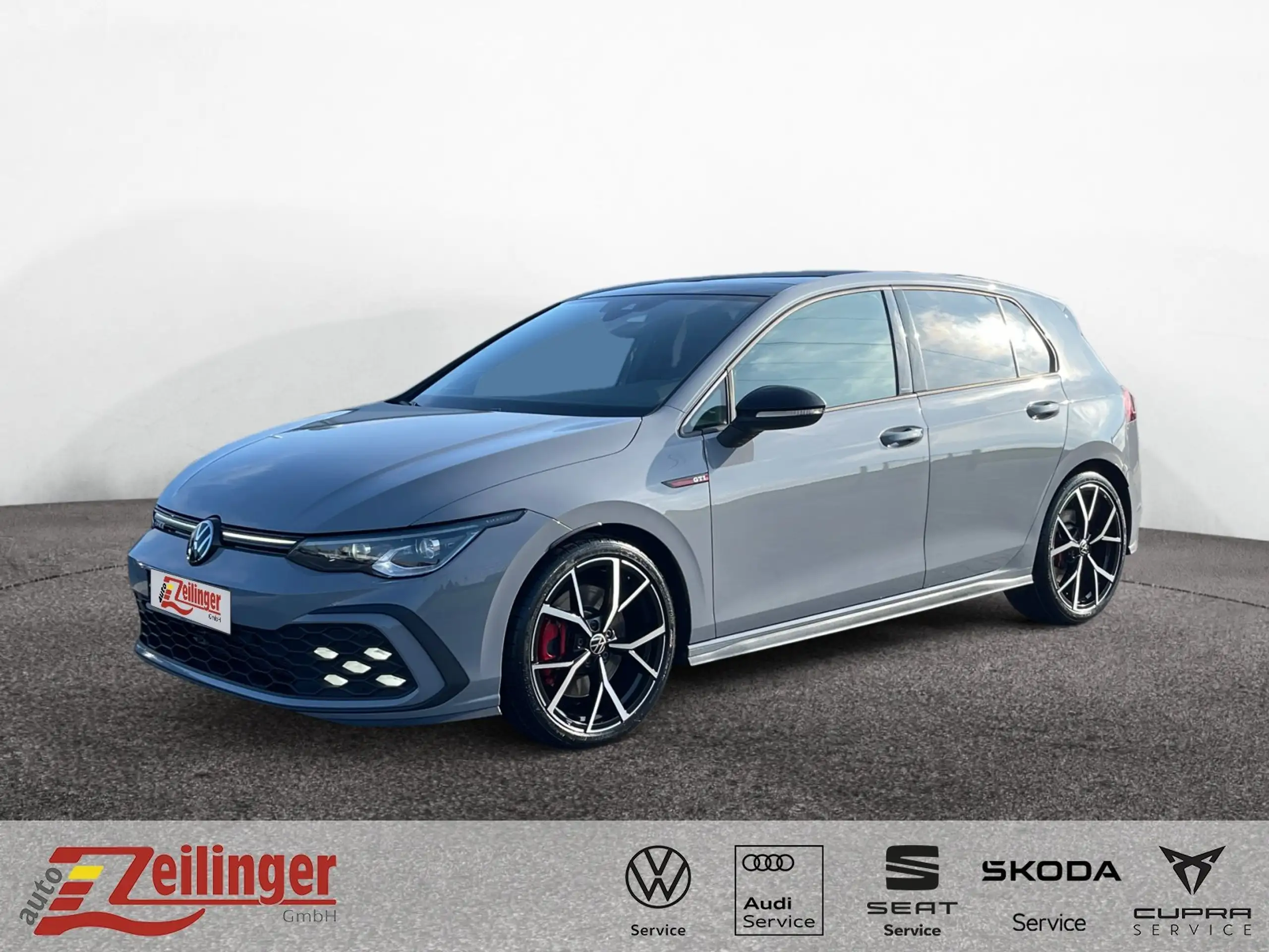 Volkswagen - Golf