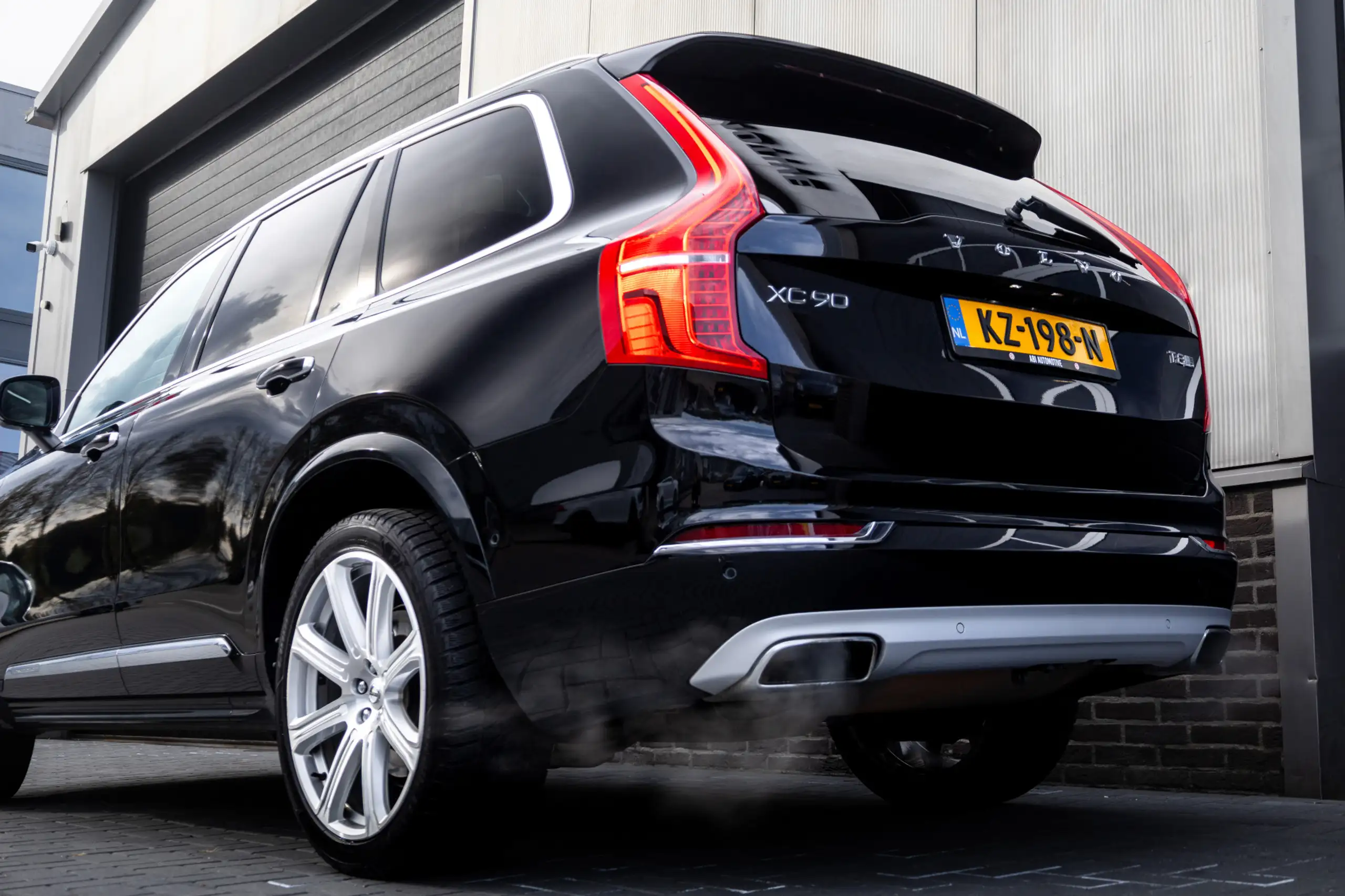 Volvo - XC90