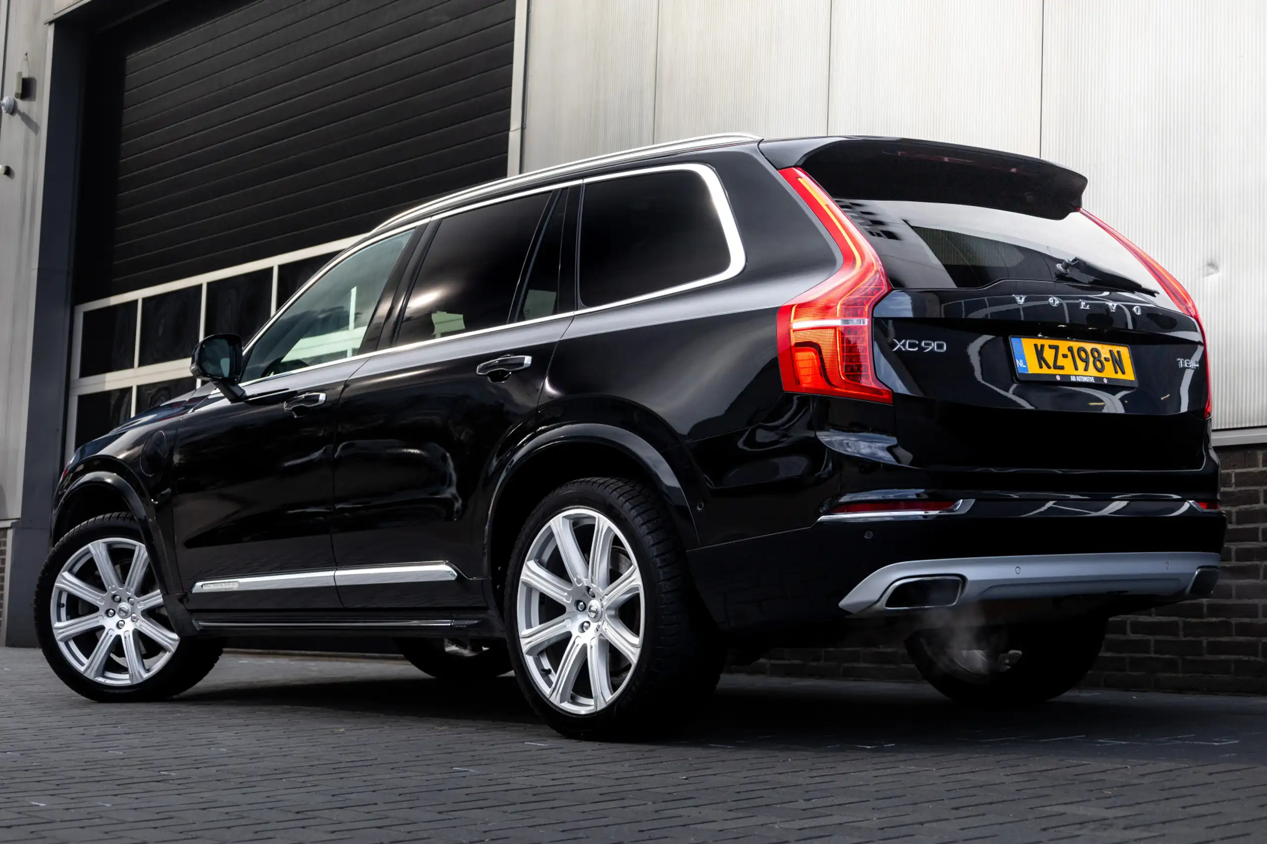 Volvo - XC90