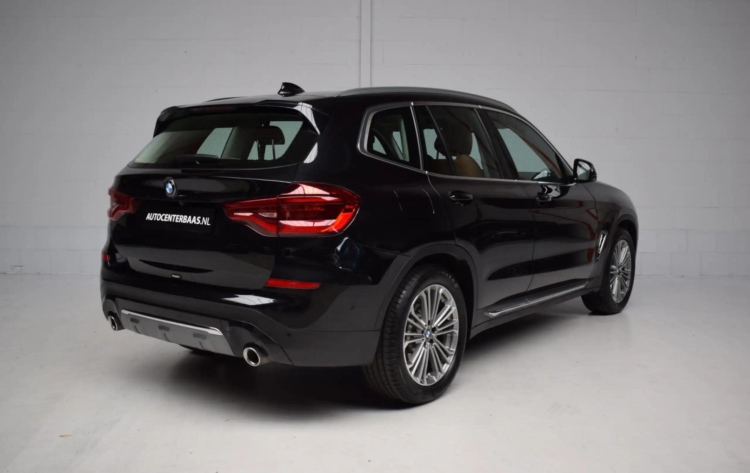 BMW - X3