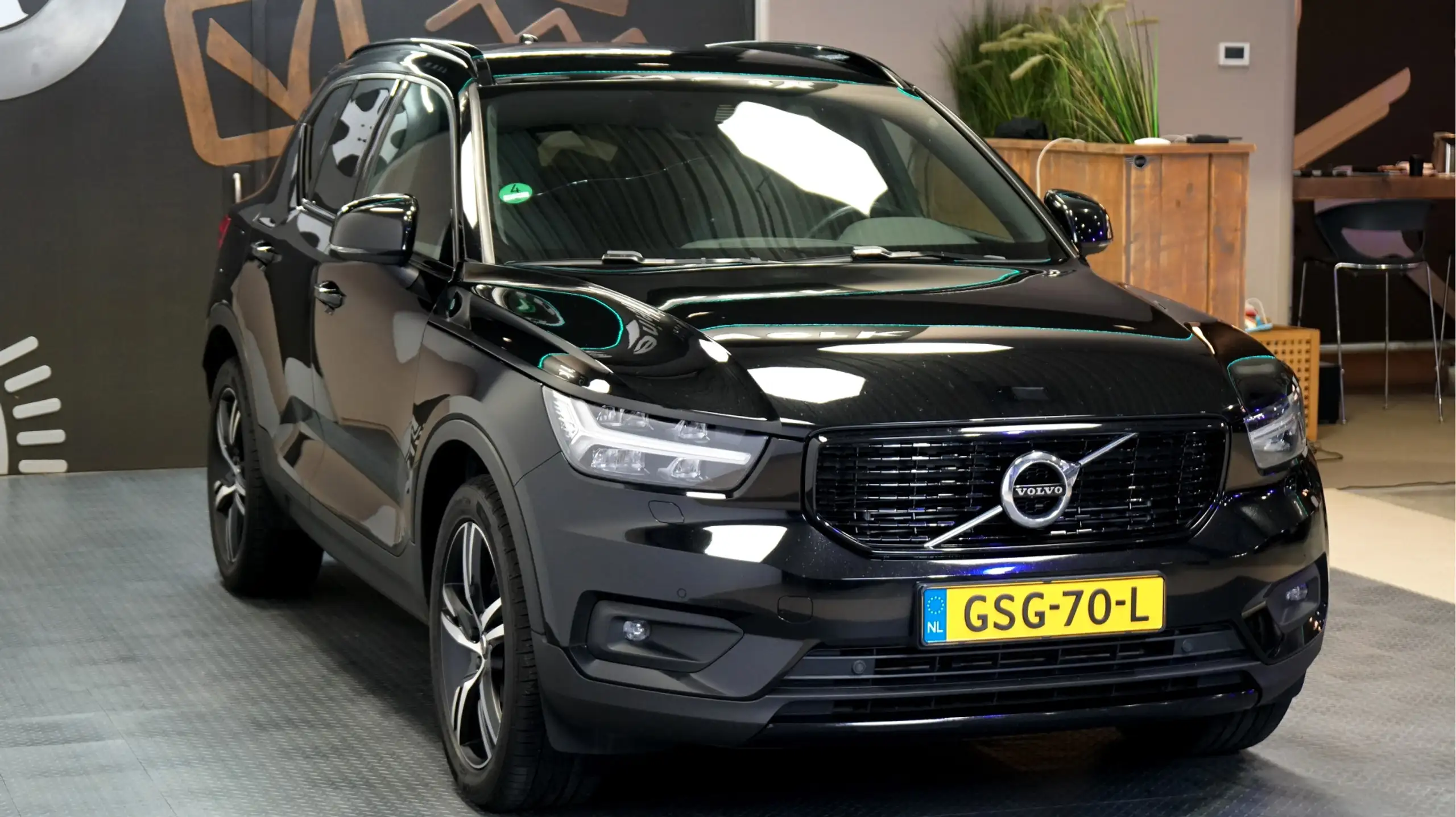 Volvo - XC40