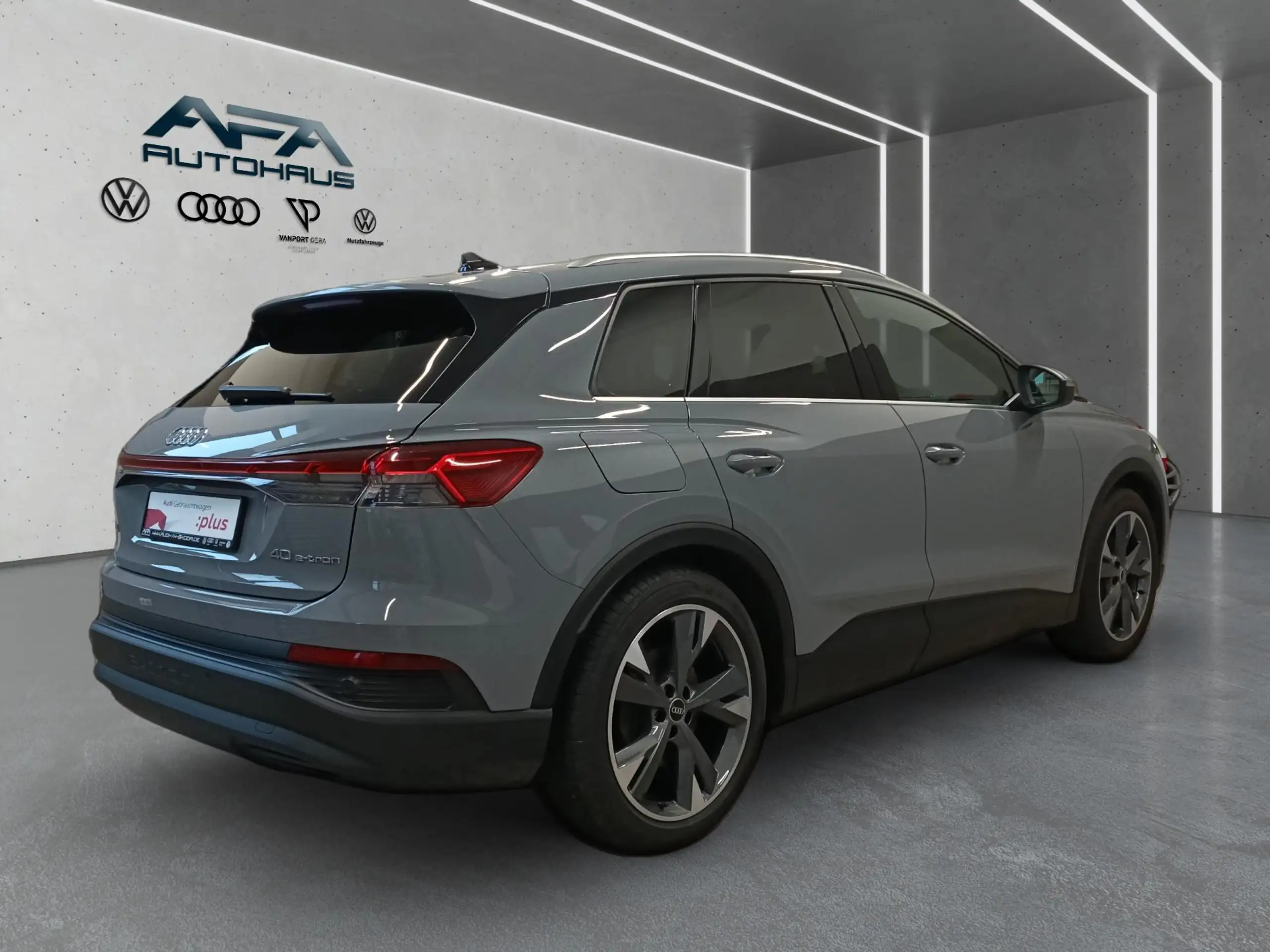 Audi - Q4 e-tron