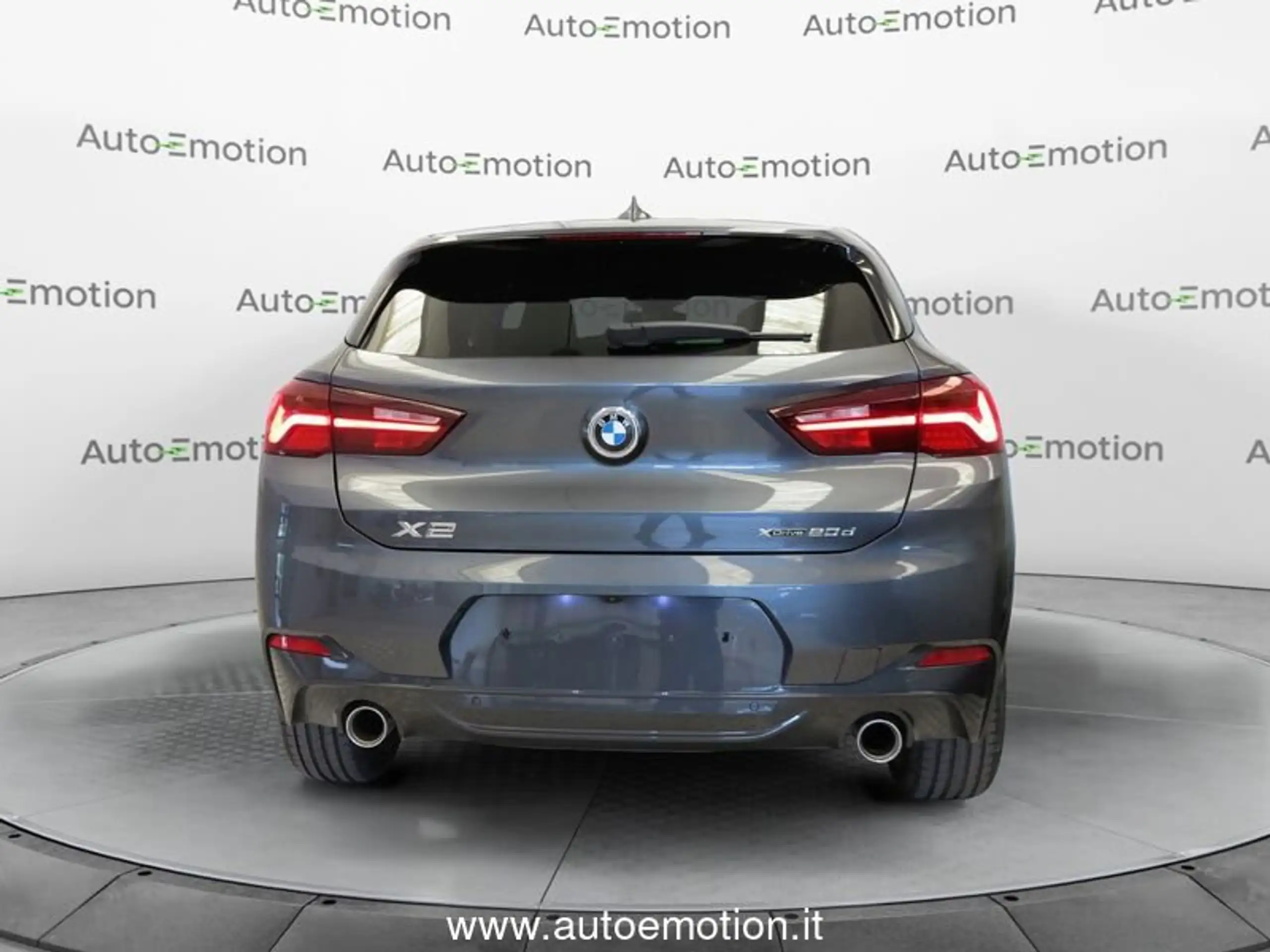 BMW - X2