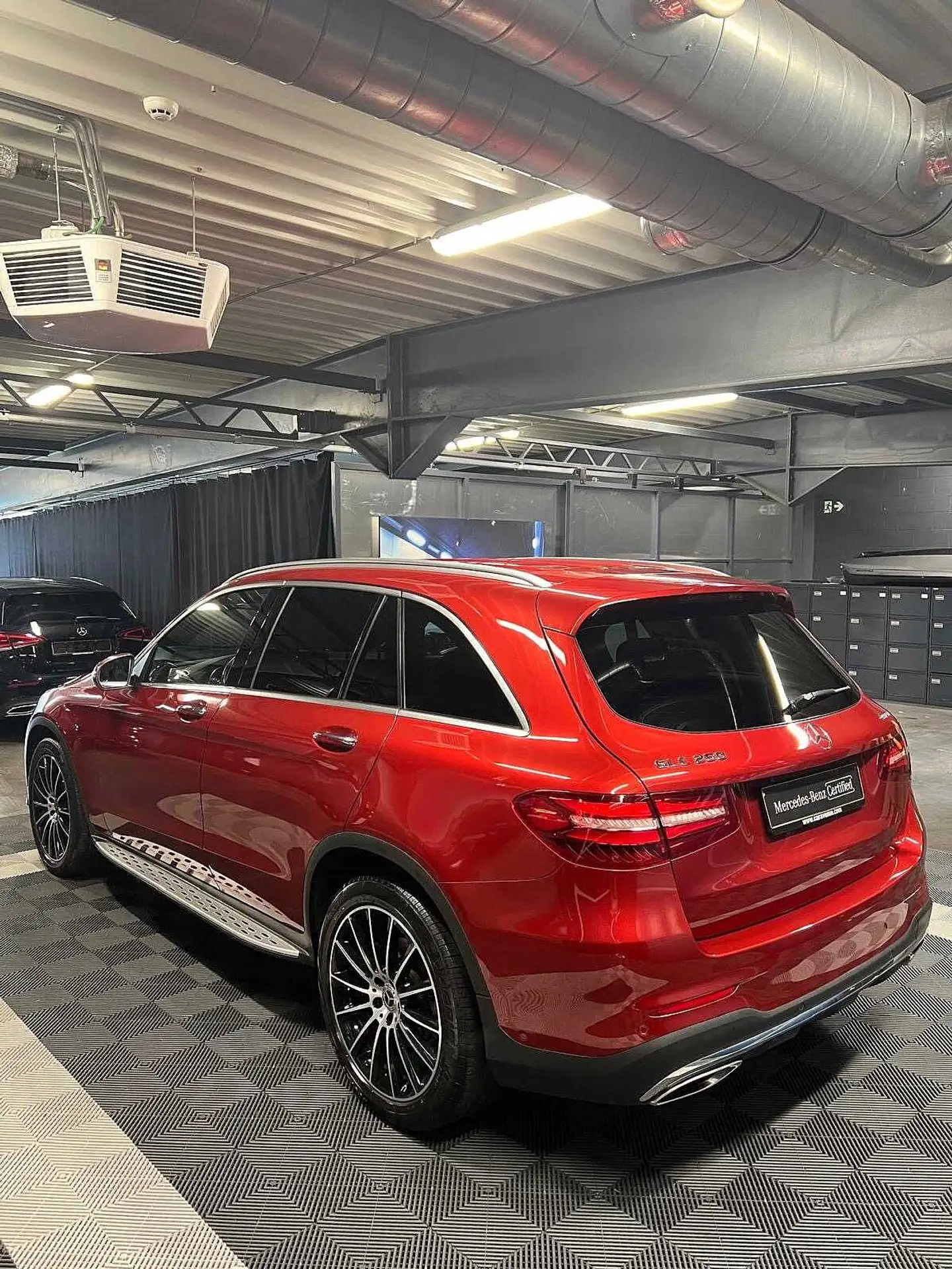 Mercedes-Benz - GLC 250