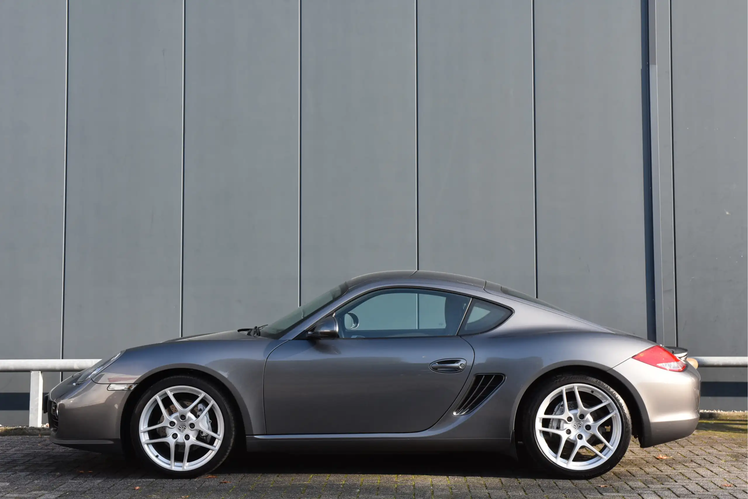 Porsche - Cayman