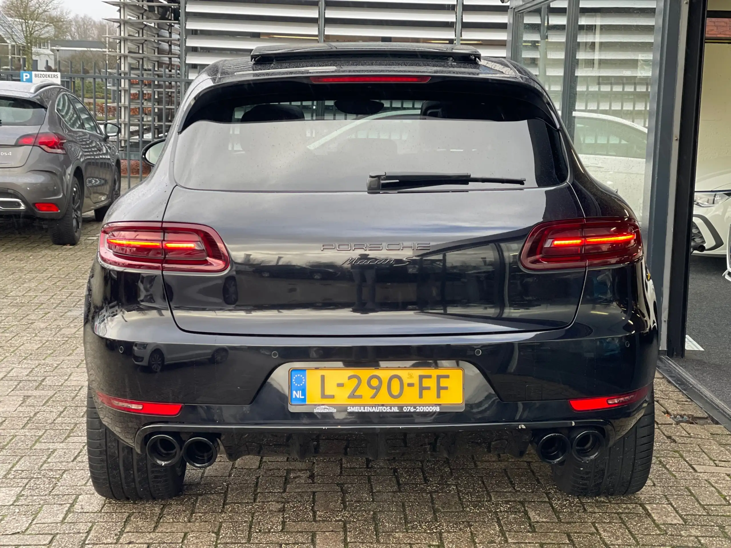 Porsche - Macan