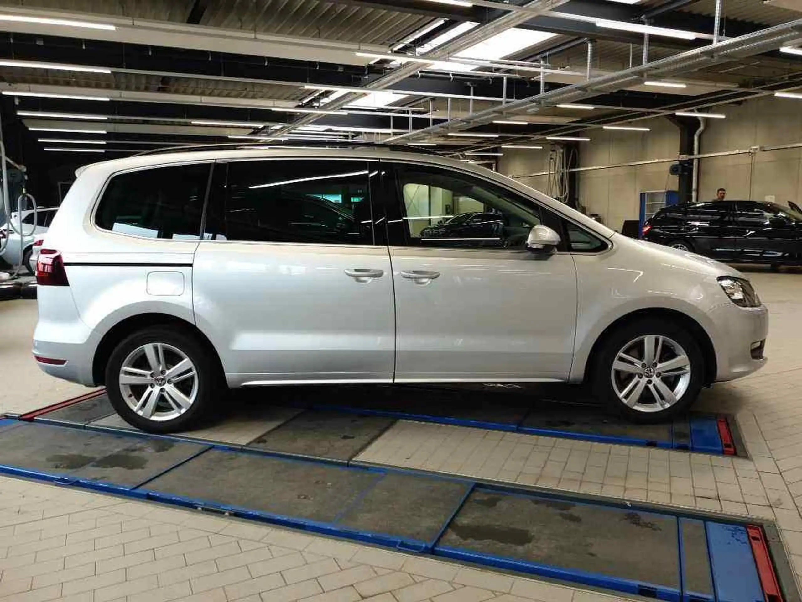 Volkswagen - Sharan