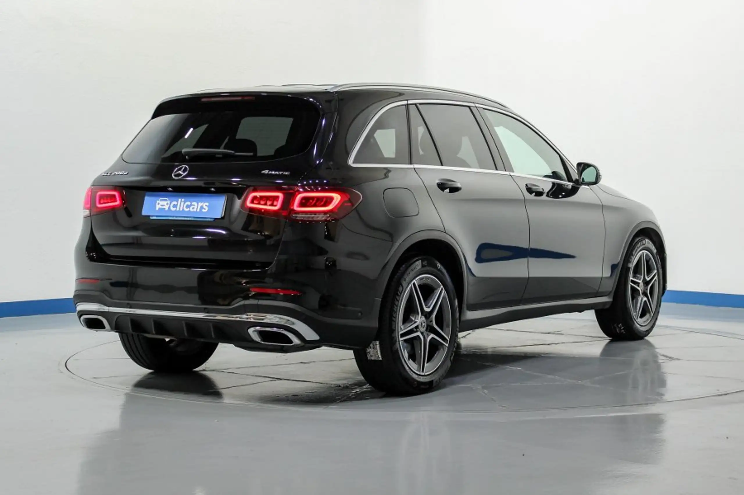 Mercedes-Benz - GLC 200