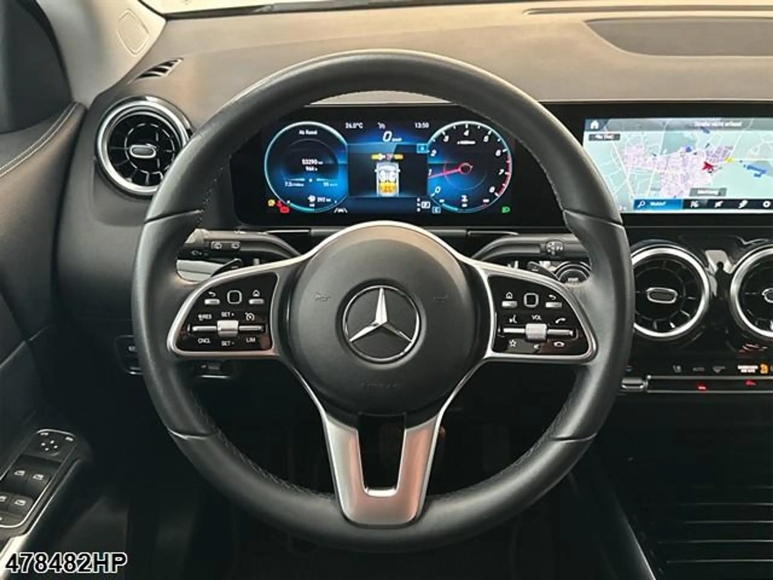 Mercedes-Benz - GLA 200