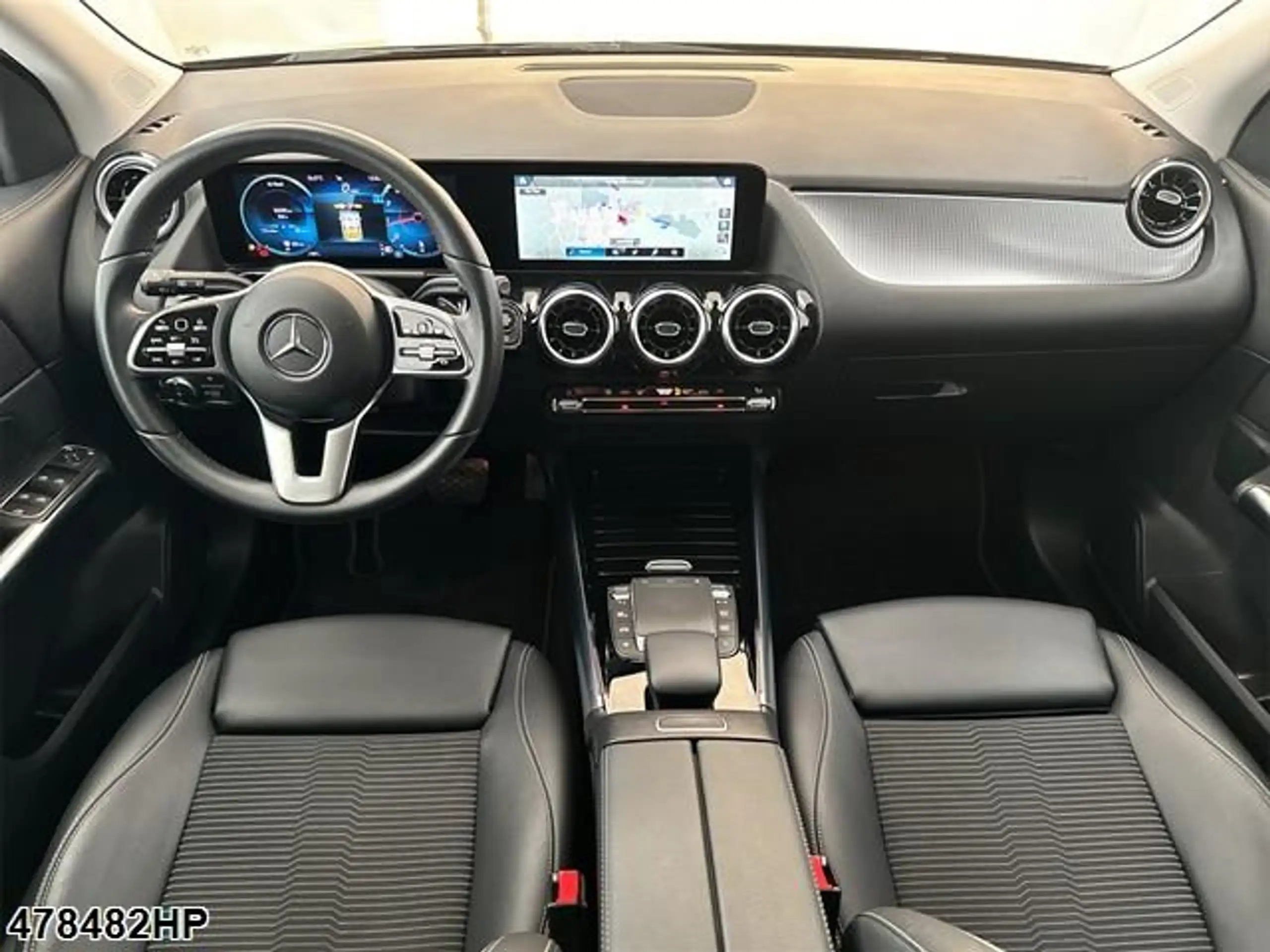 Mercedes-Benz - GLA 200