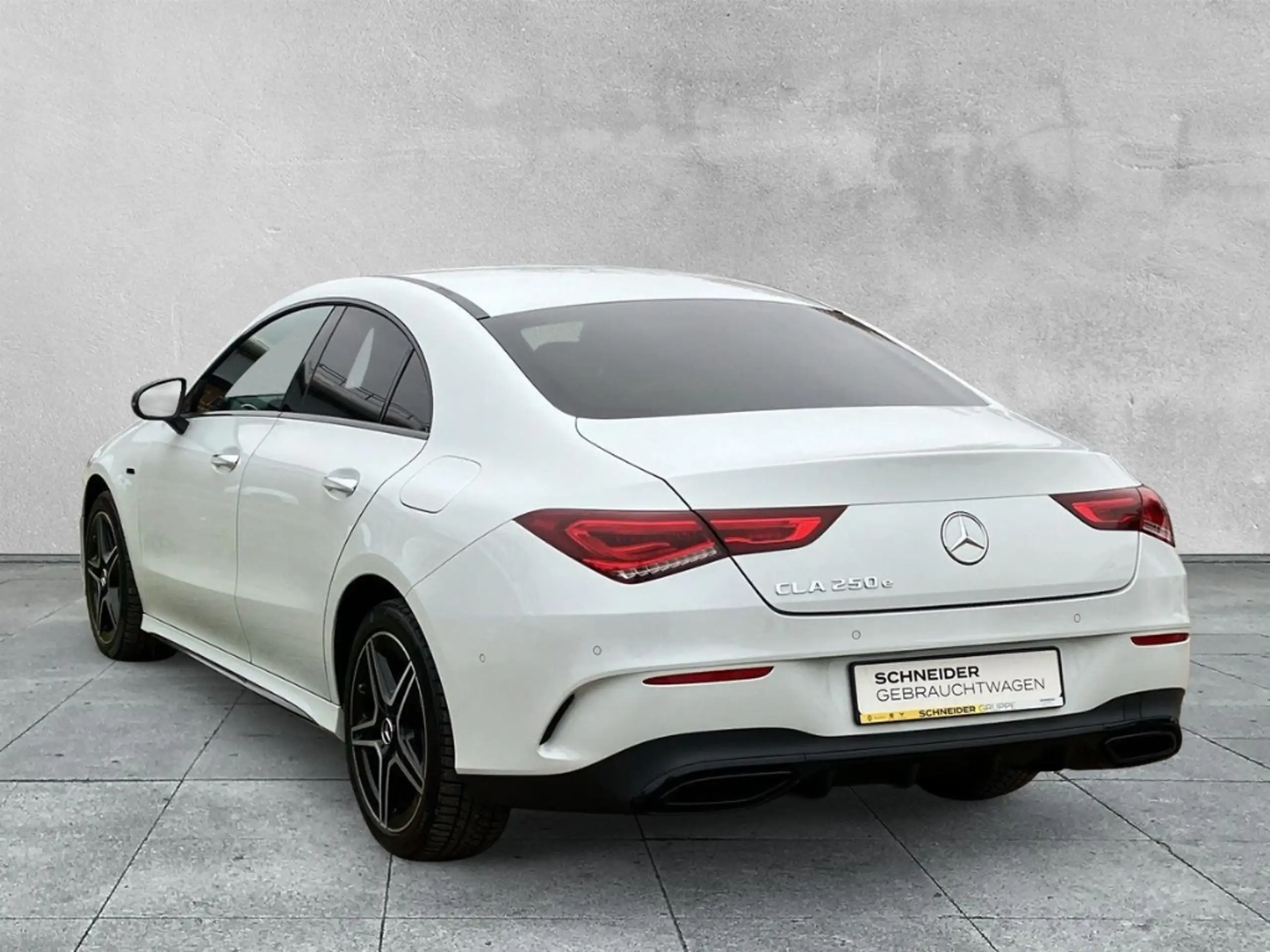 Mercedes-Benz - CLA 250