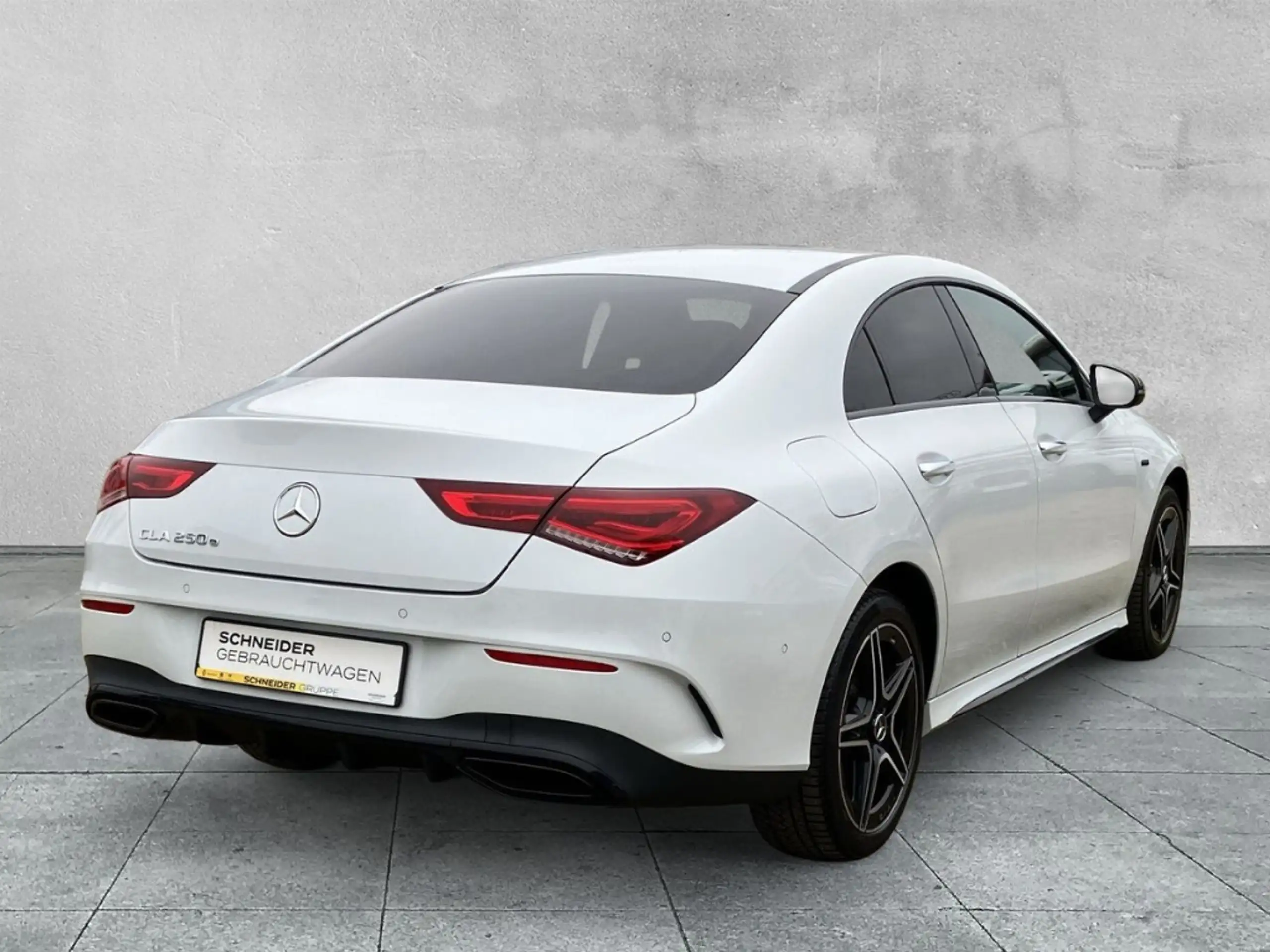 Mercedes-Benz - CLA 250