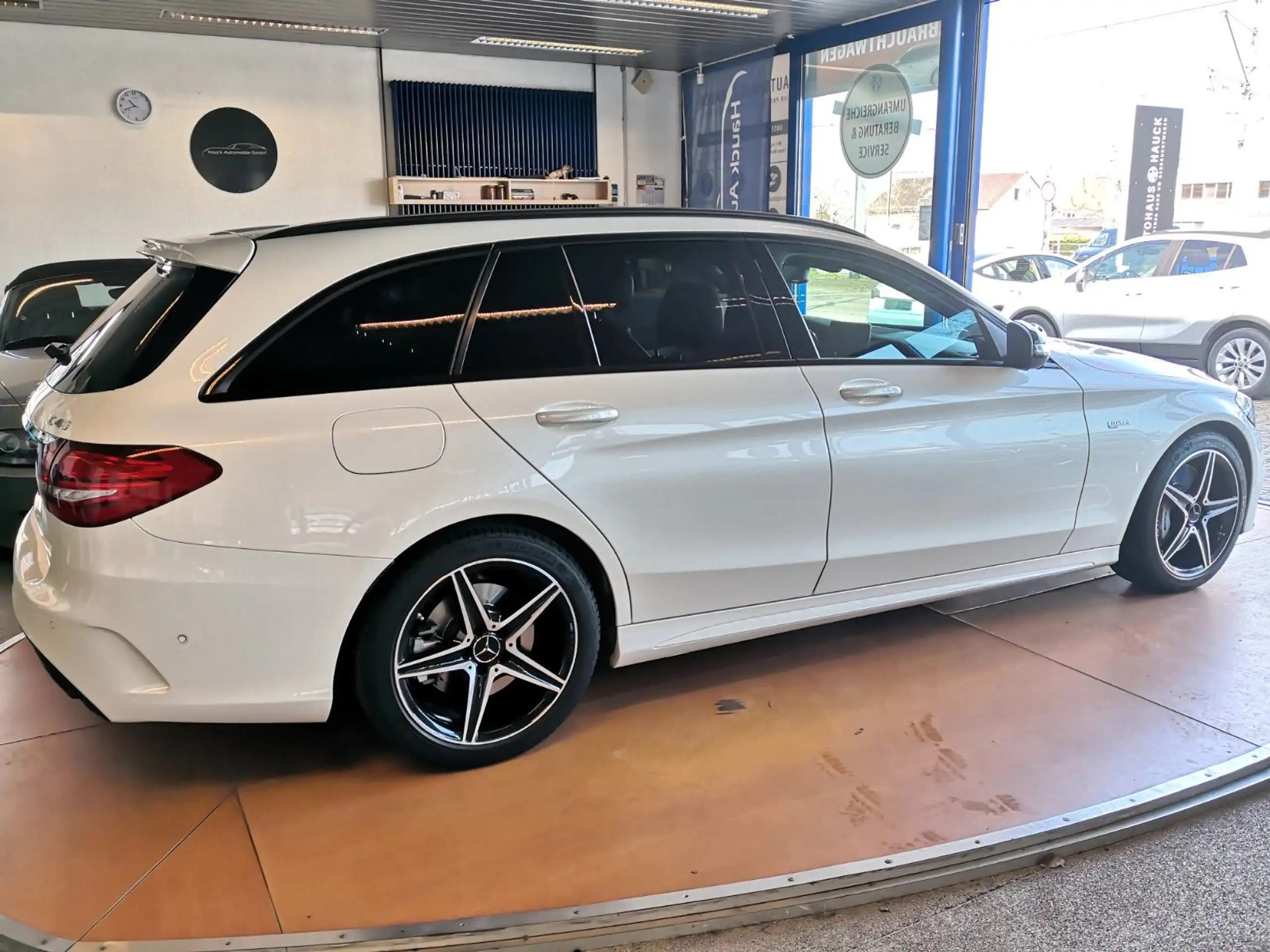 Mercedes-Benz - C 43 AMG