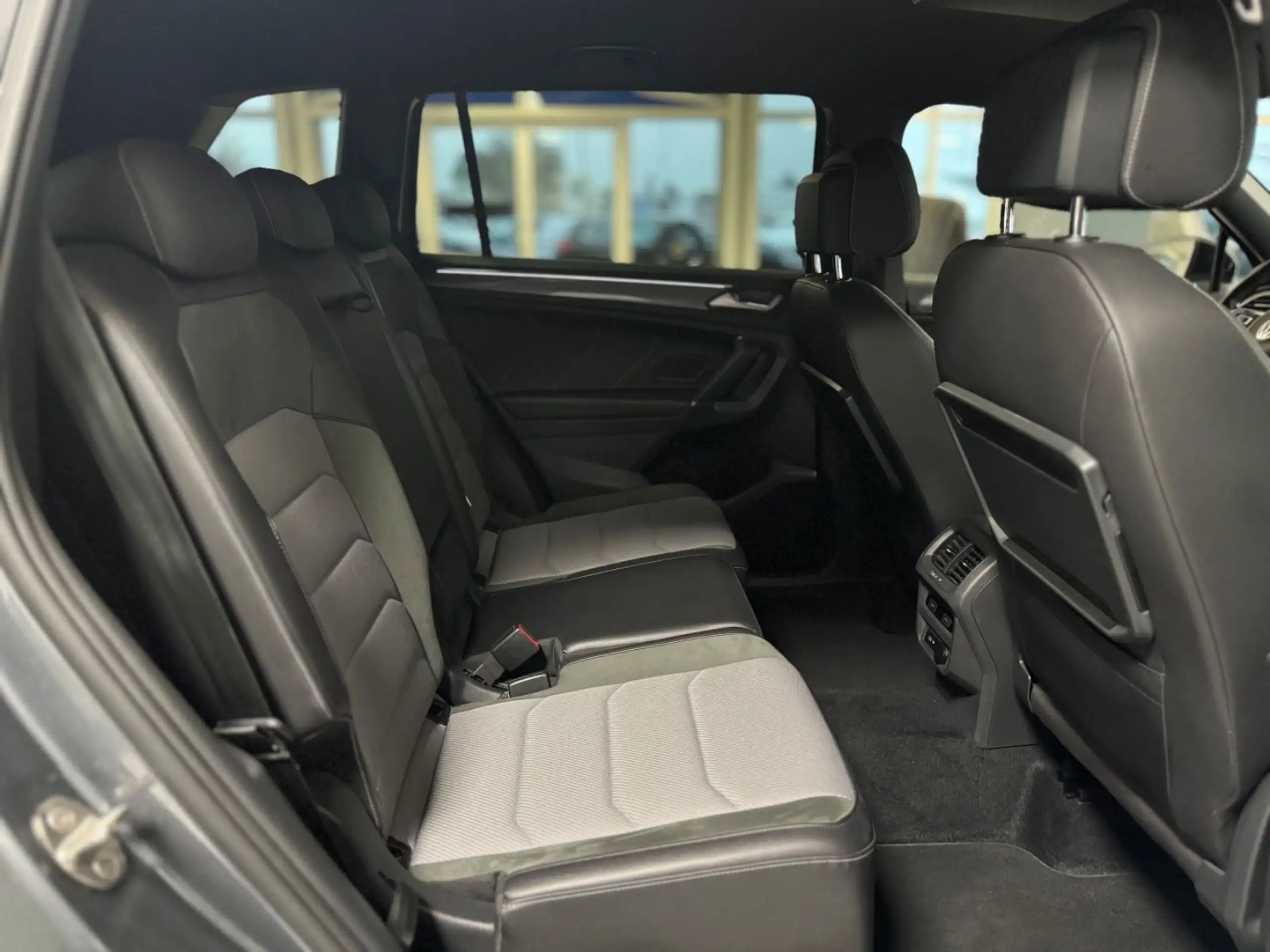 Volkswagen - Tiguan Allspace