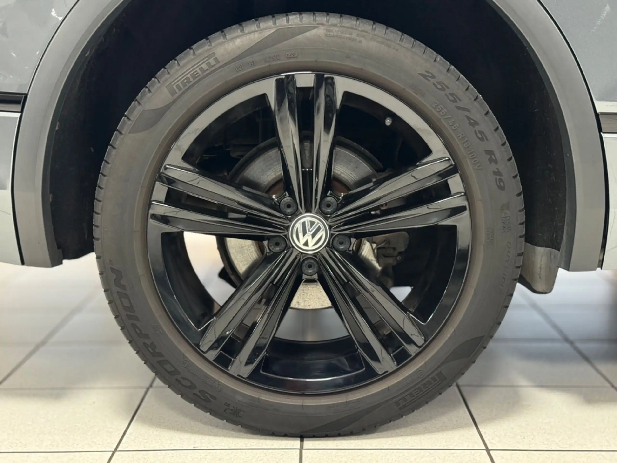 Volkswagen - Tiguan Allspace