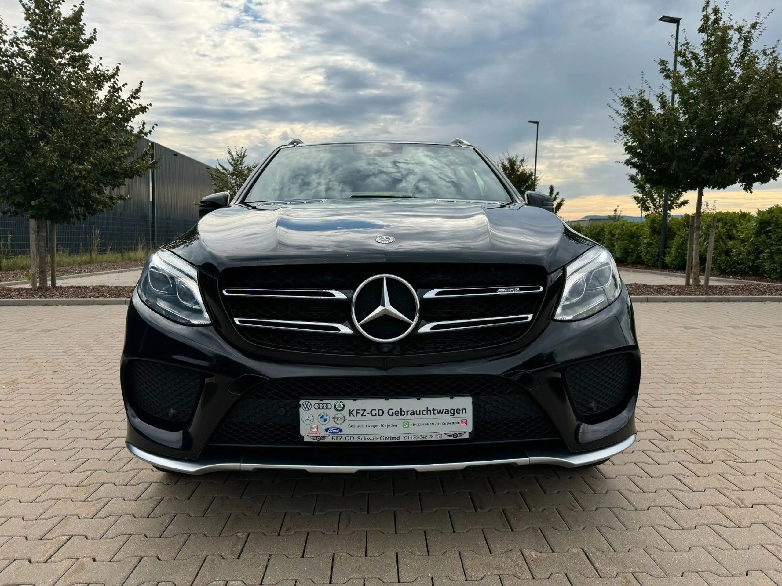 Mercedes-Benz - GLE 43 AMG