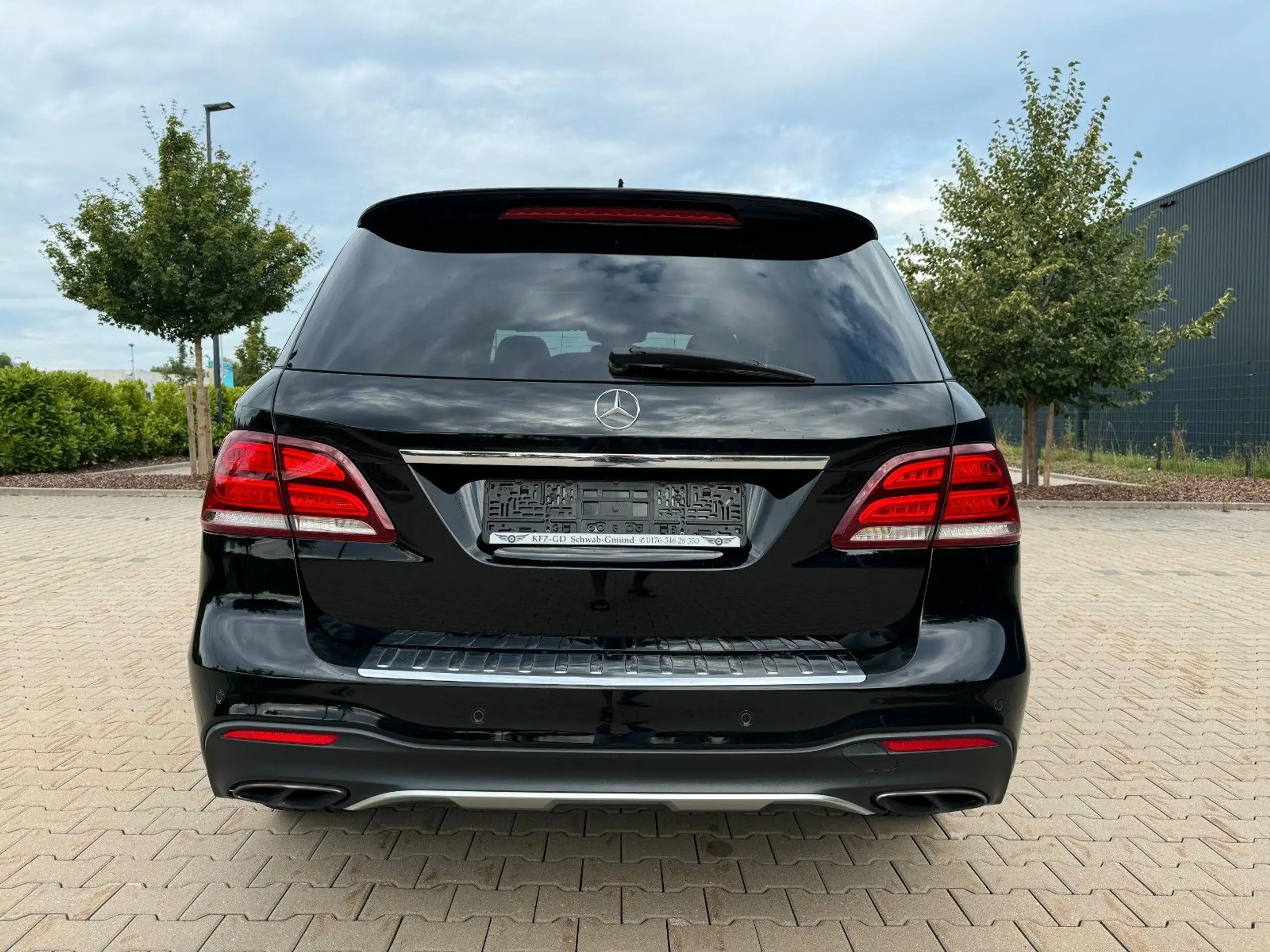 Mercedes-Benz - GLE 43 AMG