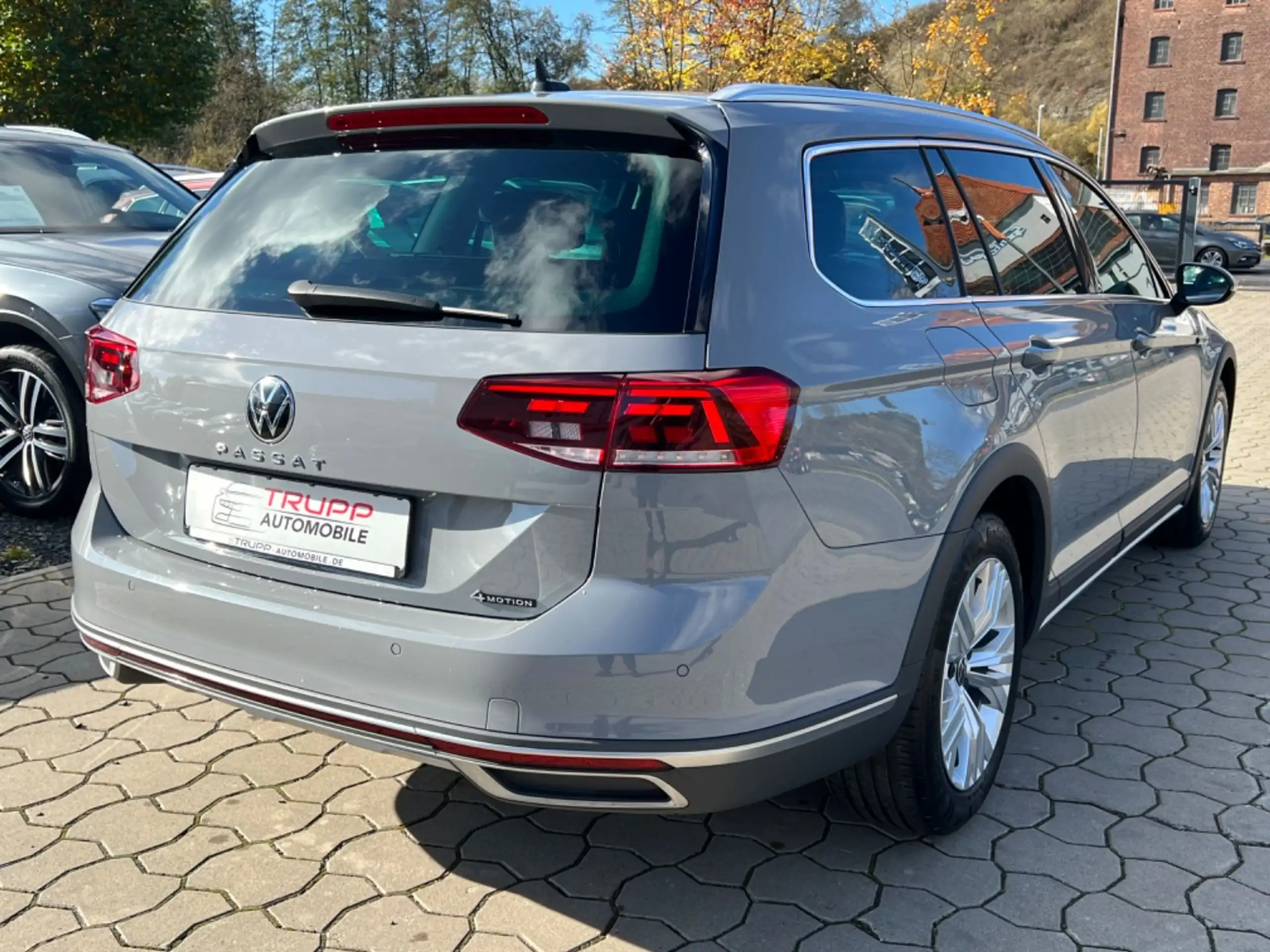 Volkswagen - Passat Alltrack