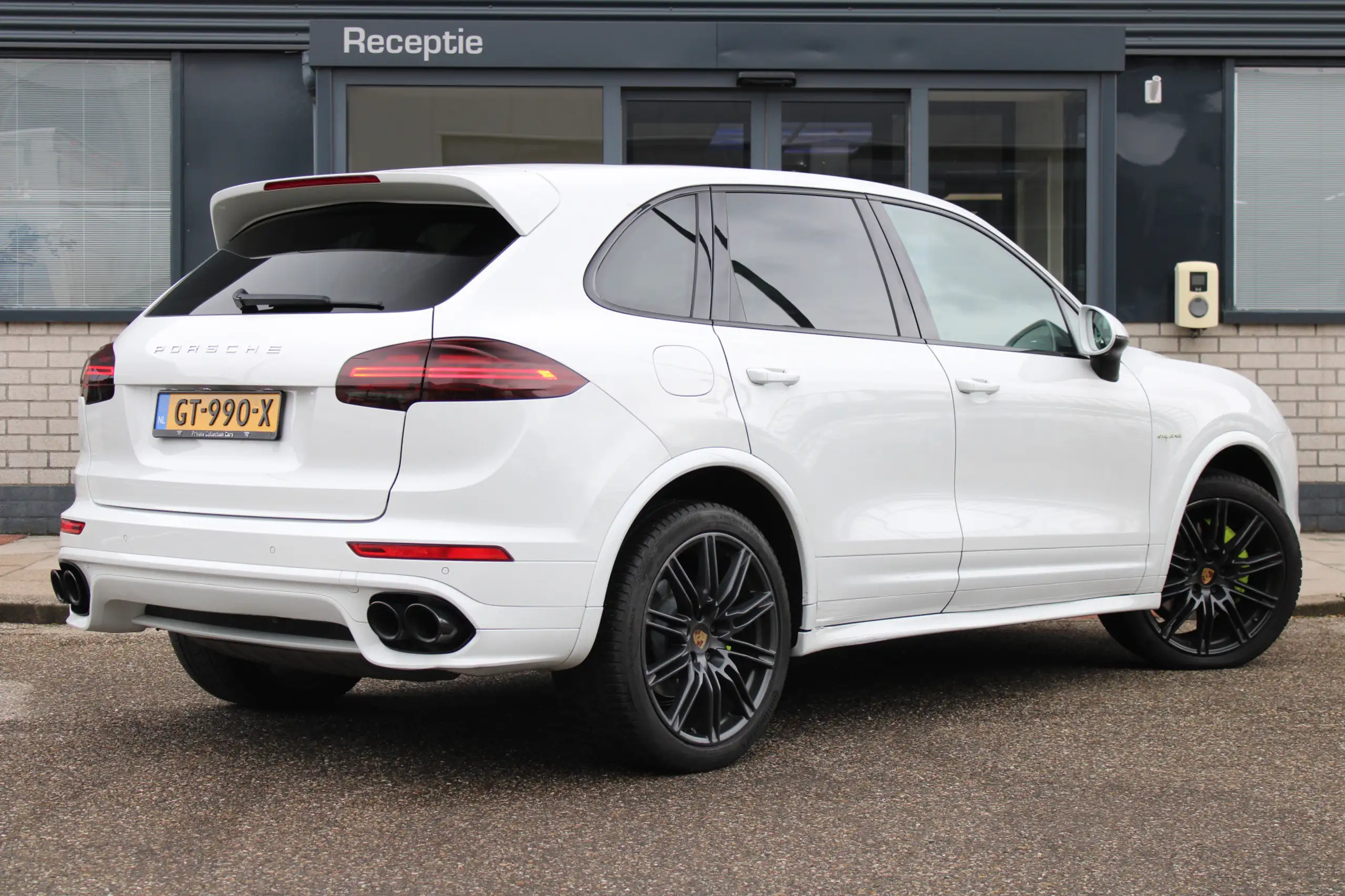 Porsche - Cayenne