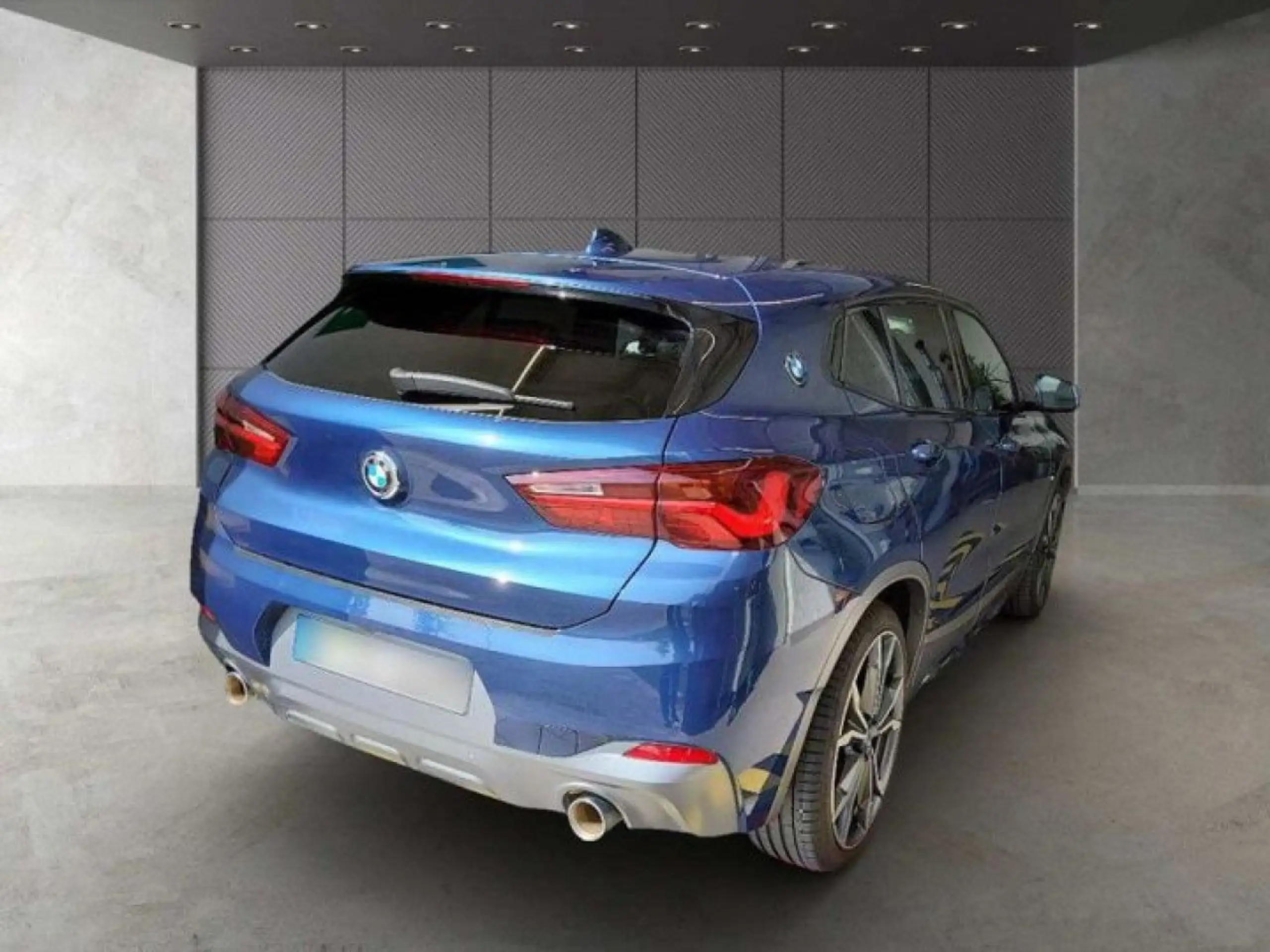 BMW - X2