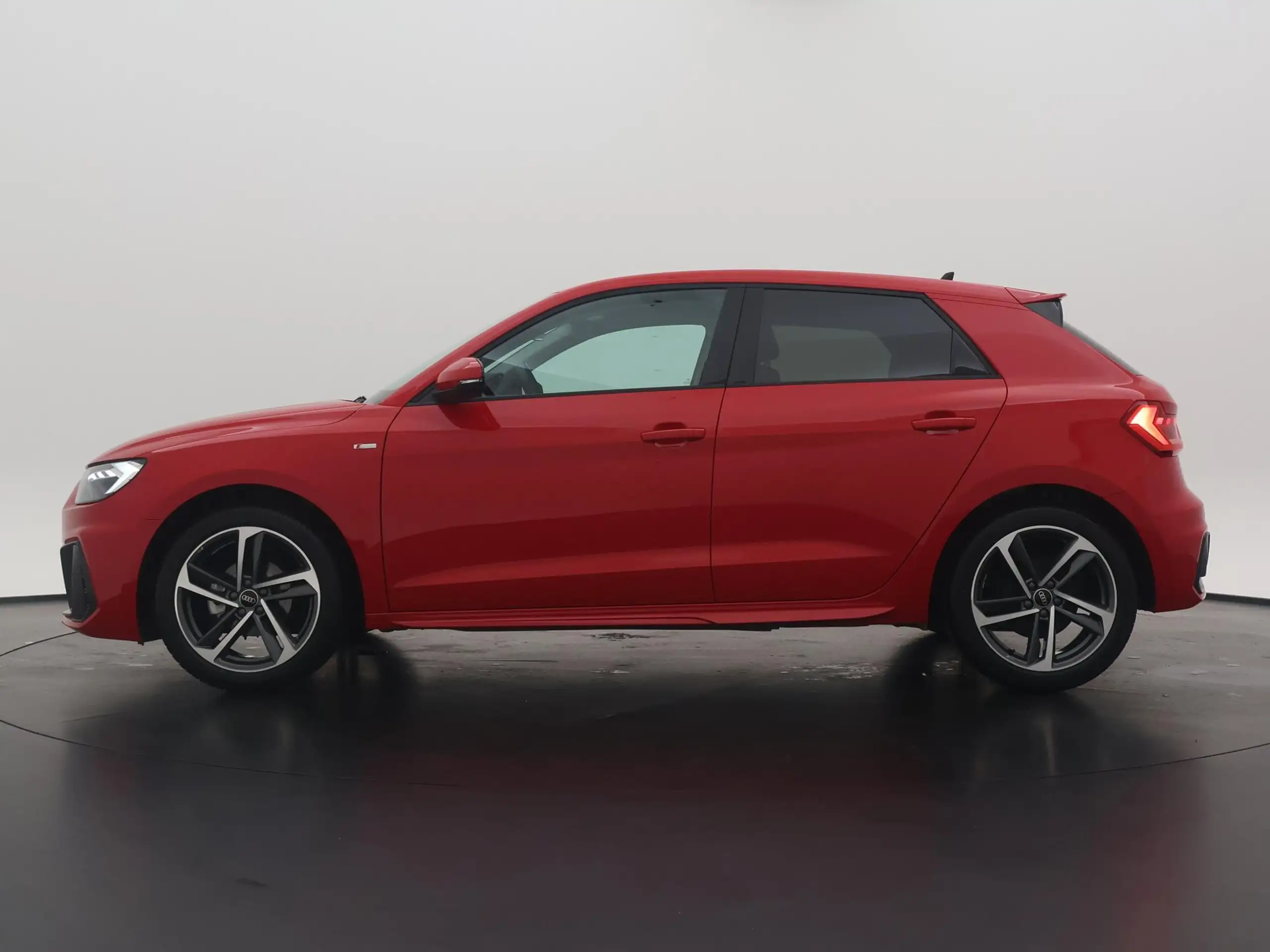 Audi - A1