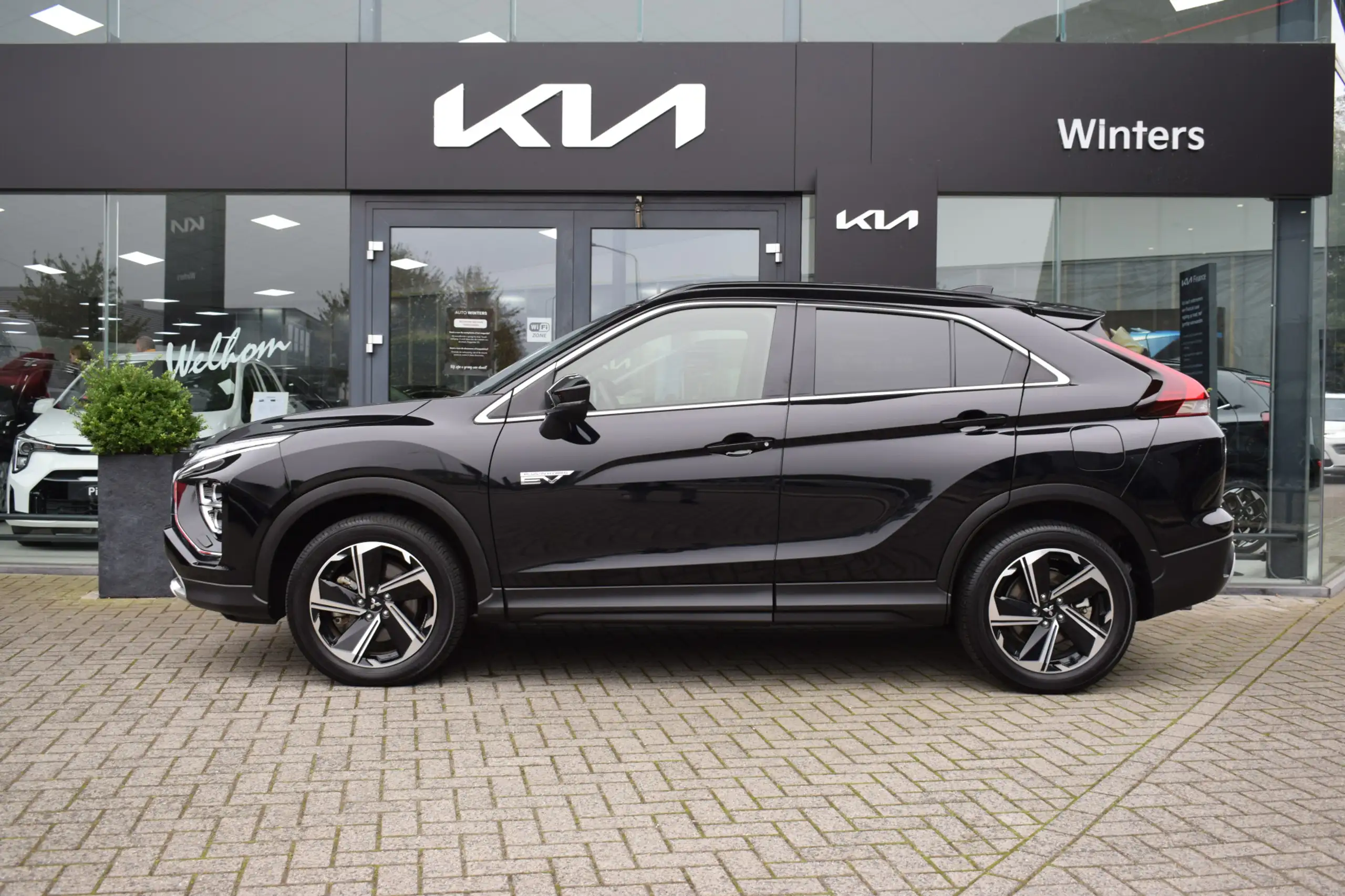 Mitsubishi - Eclipse Cross