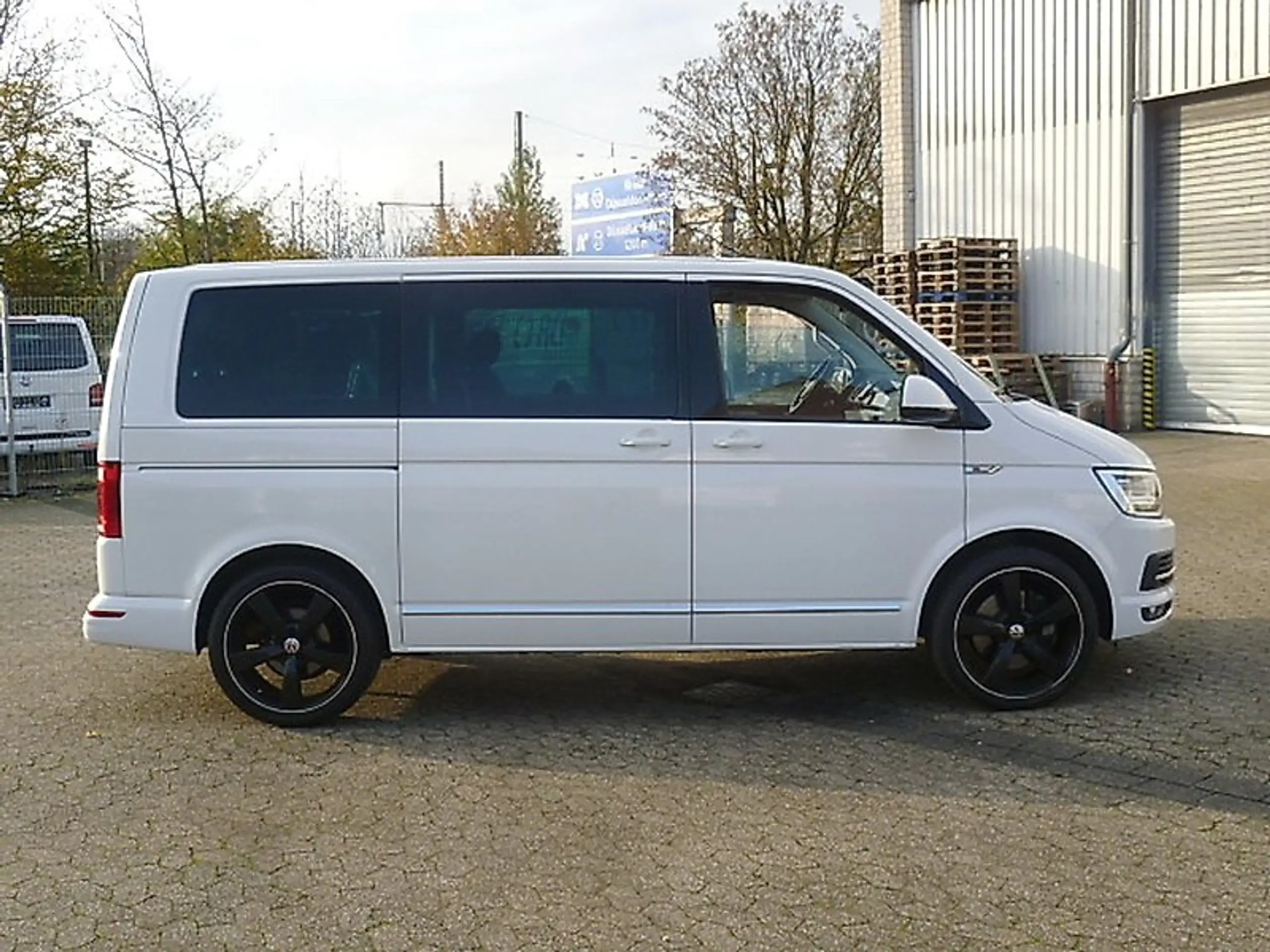 Volkswagen - T6 Multivan