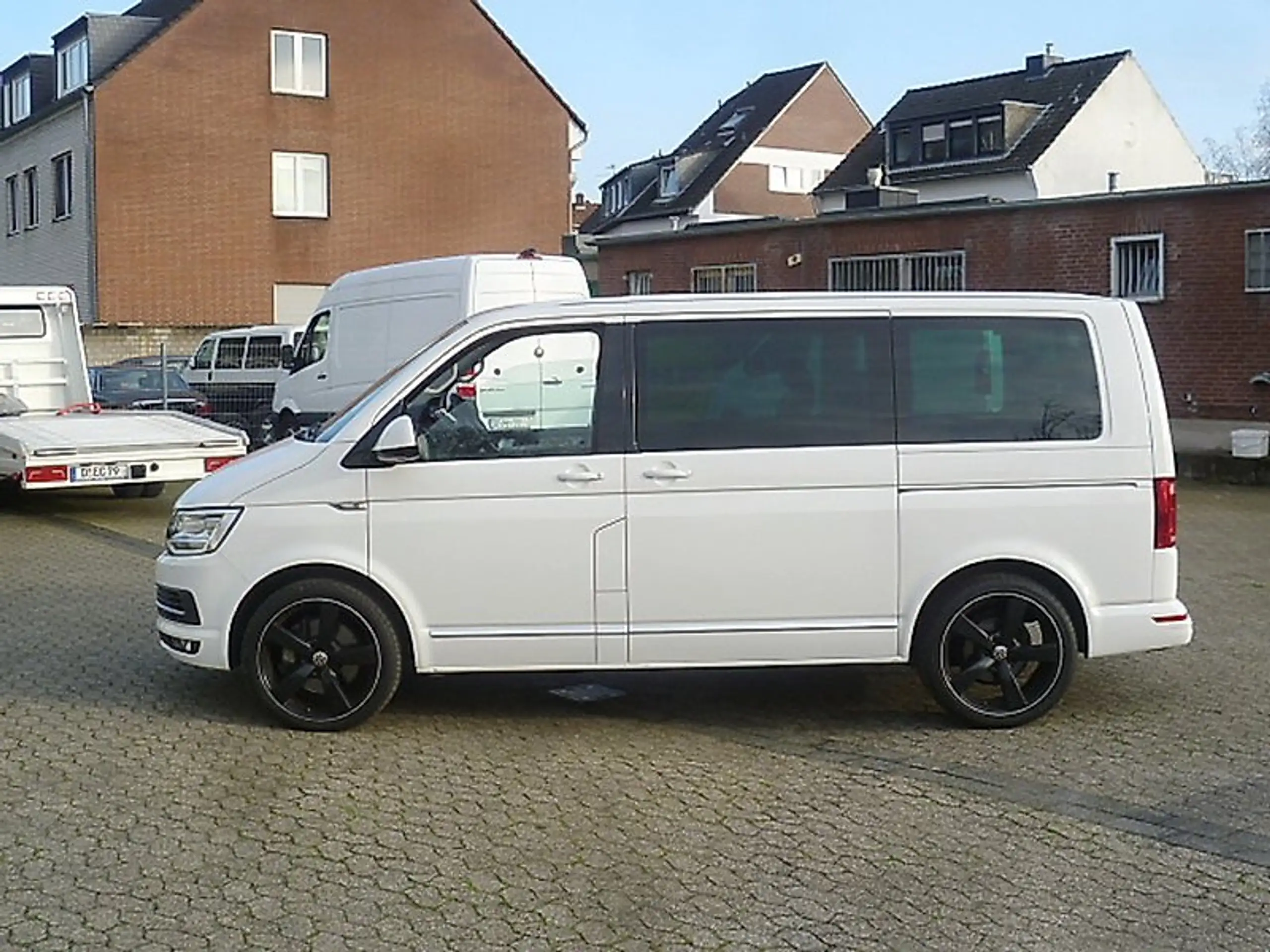 Volkswagen - T6 Multivan