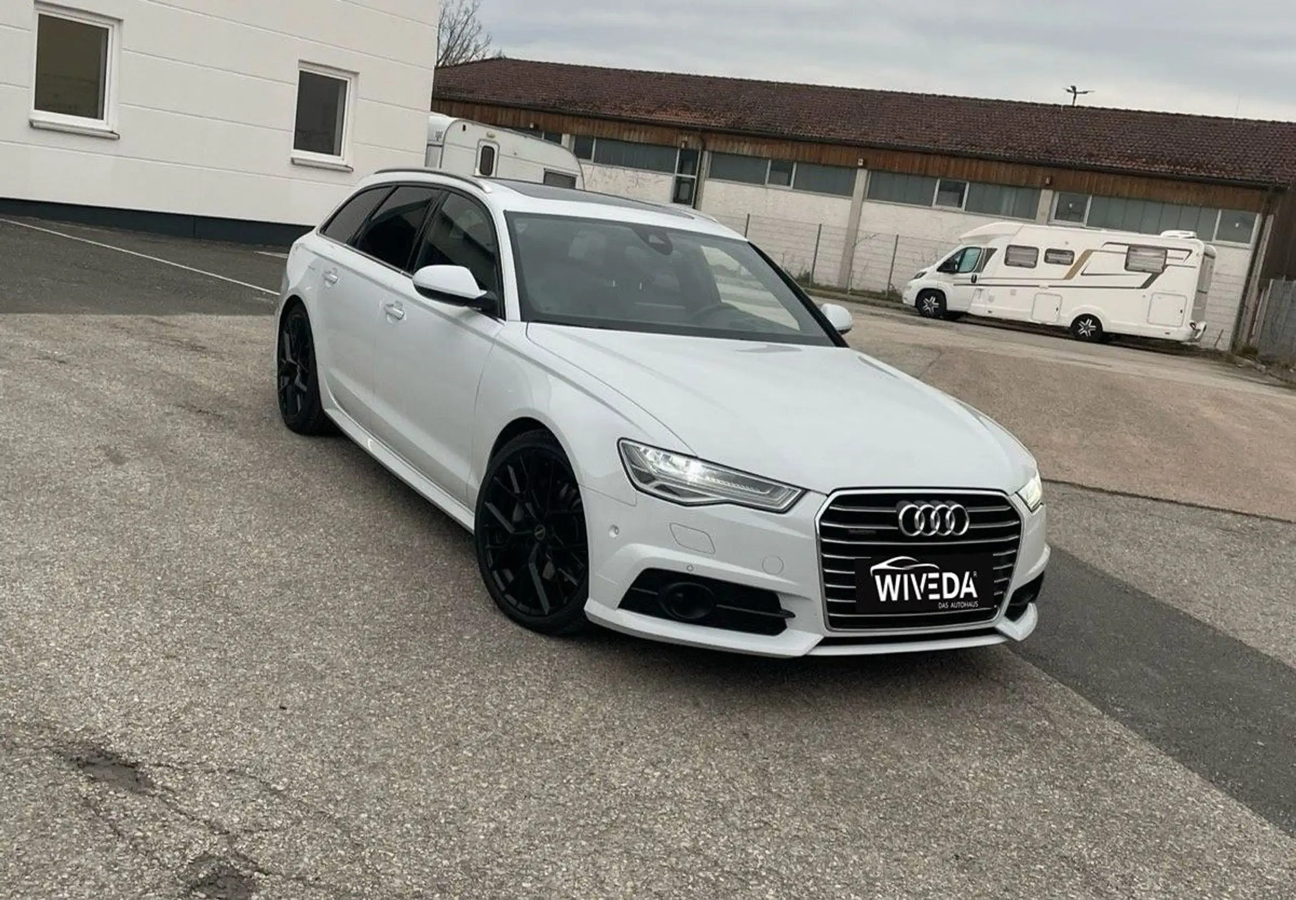 Audi - A6