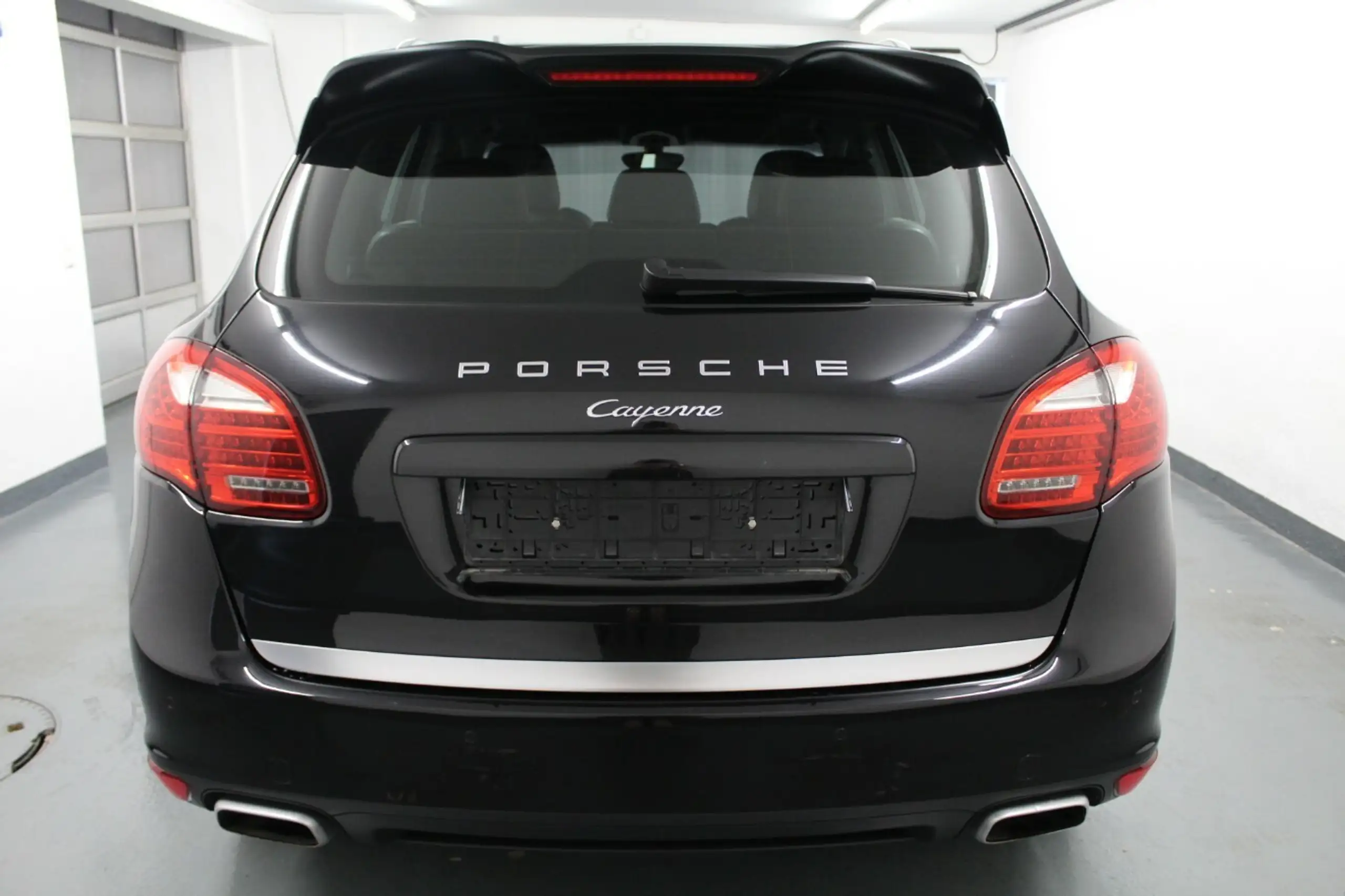 Porsche - Cayenne