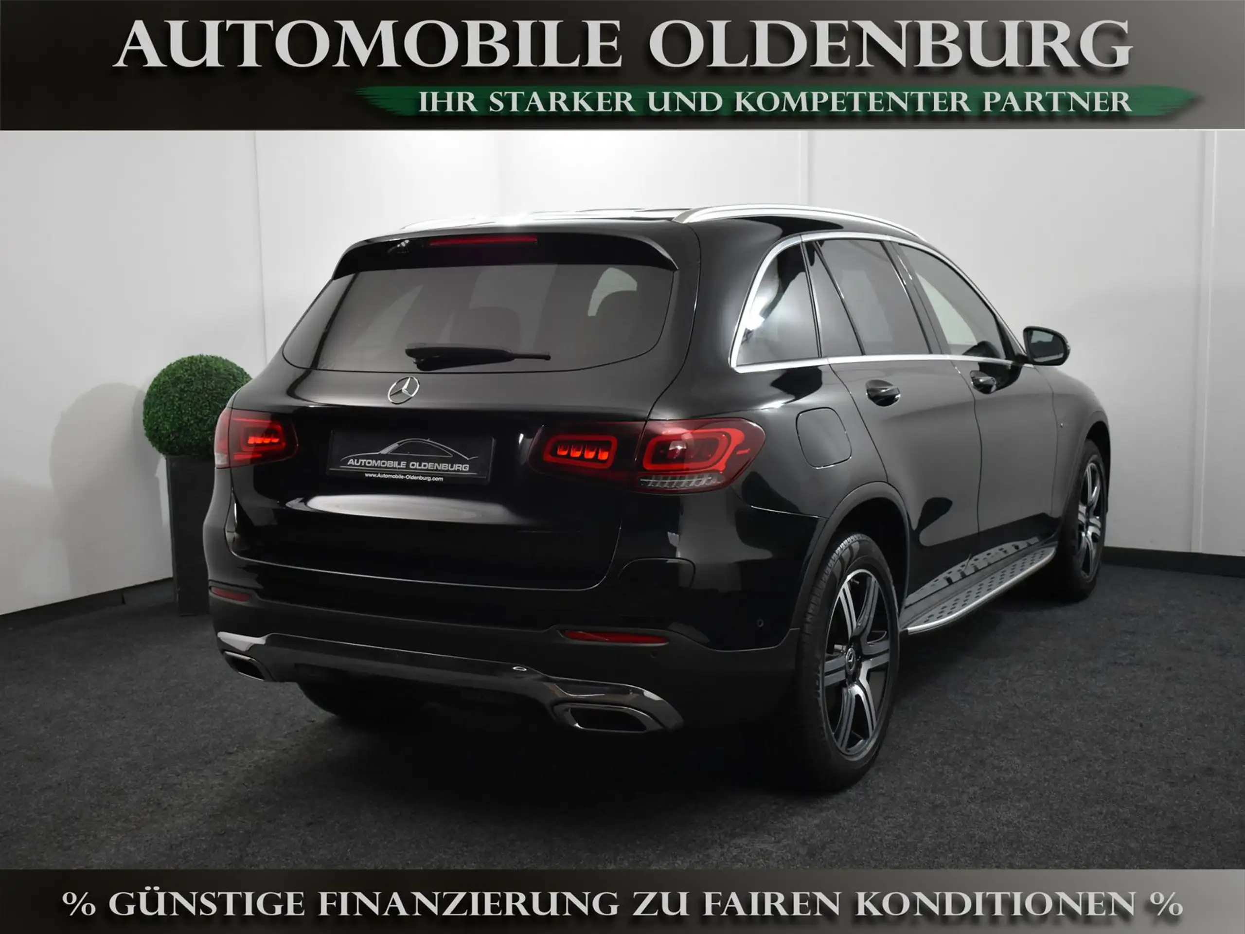 Mercedes-Benz - GLC 300