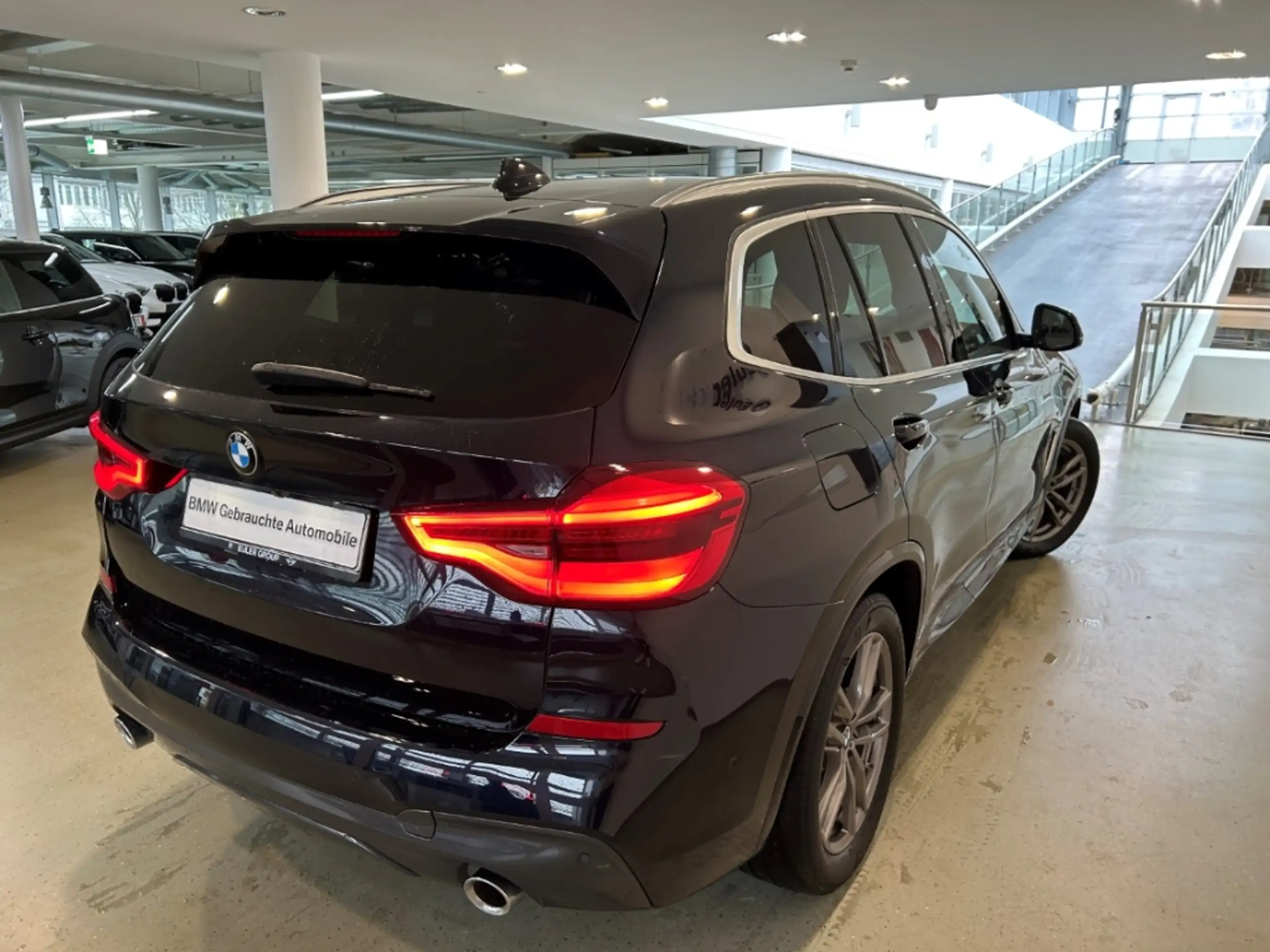 BMW - X3