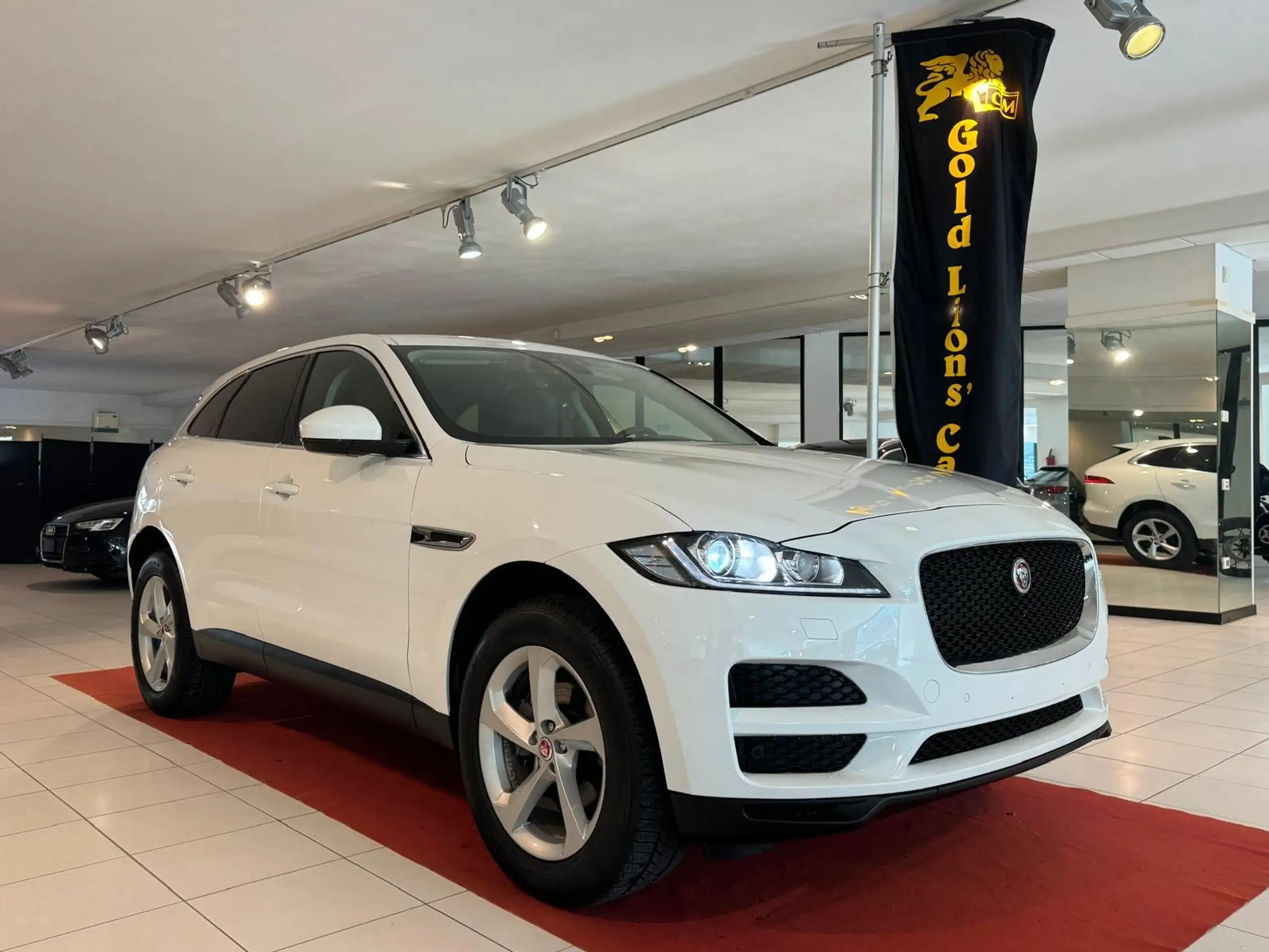 Jaguar - F-Pace