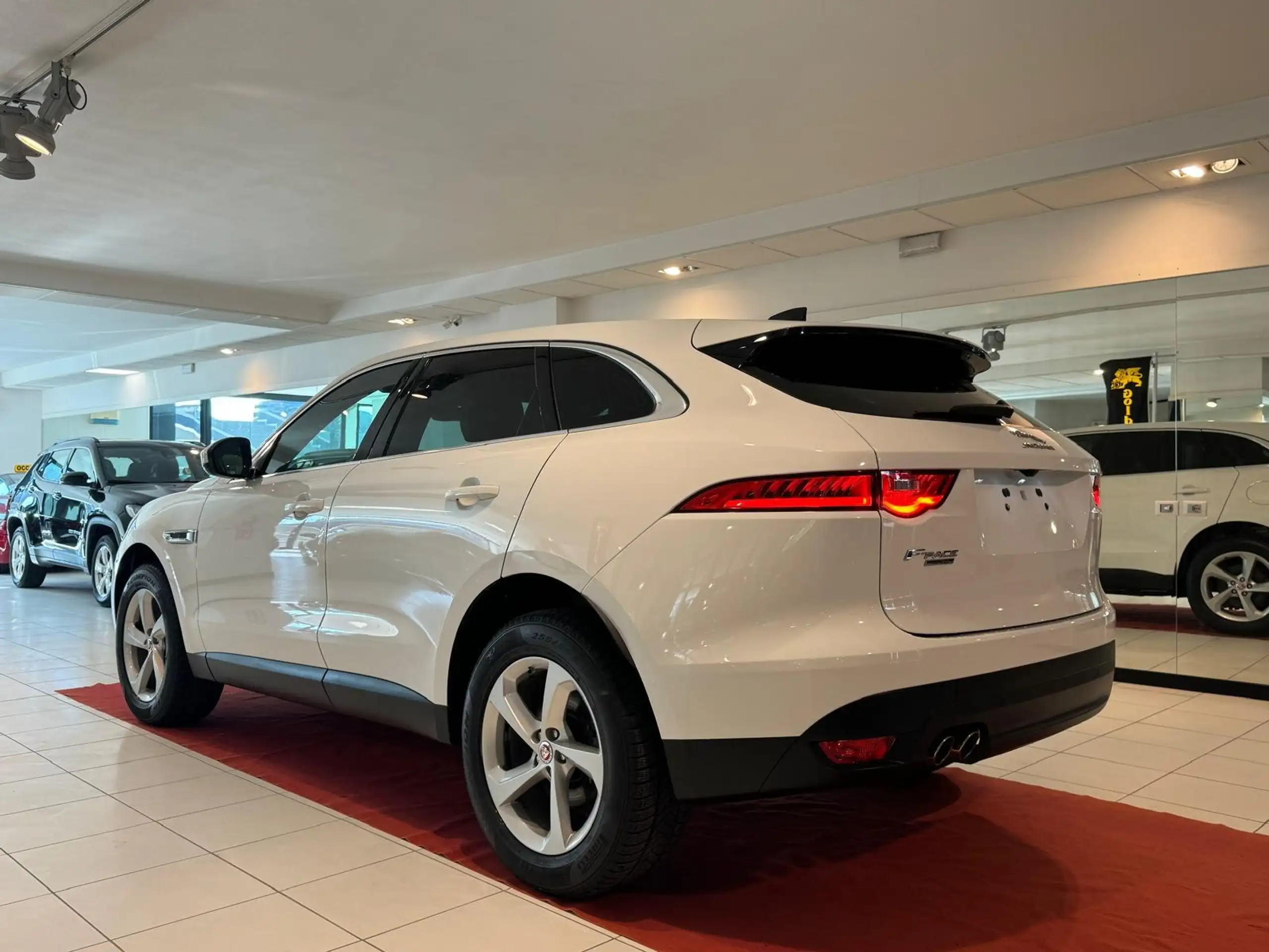 Jaguar - F-Pace