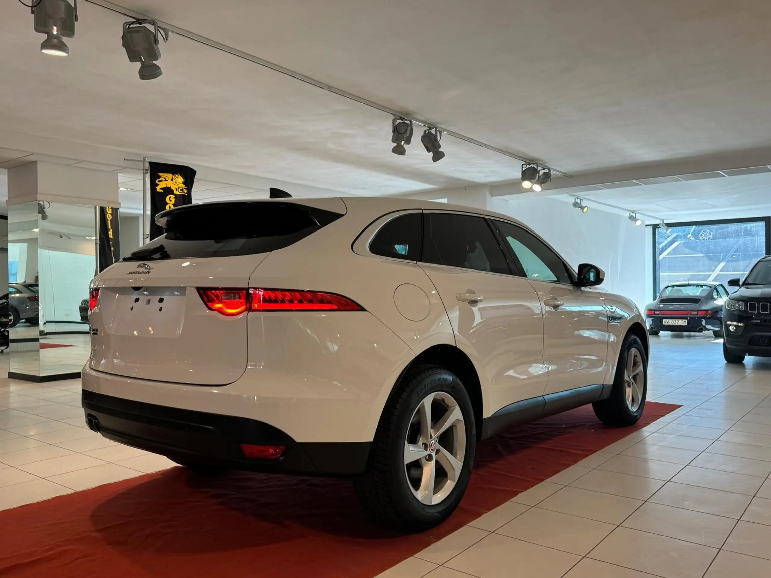 Jaguar - F-Pace