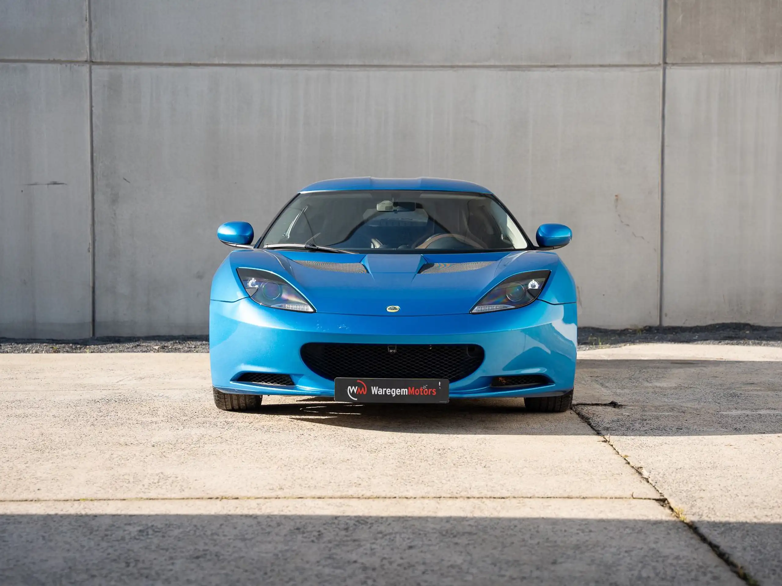 Lotus - Evora