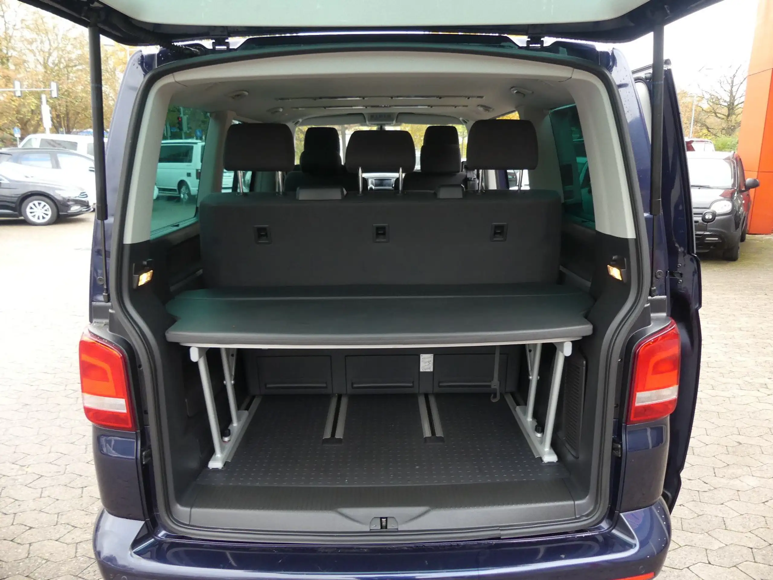 Volkswagen - T5 Multivan