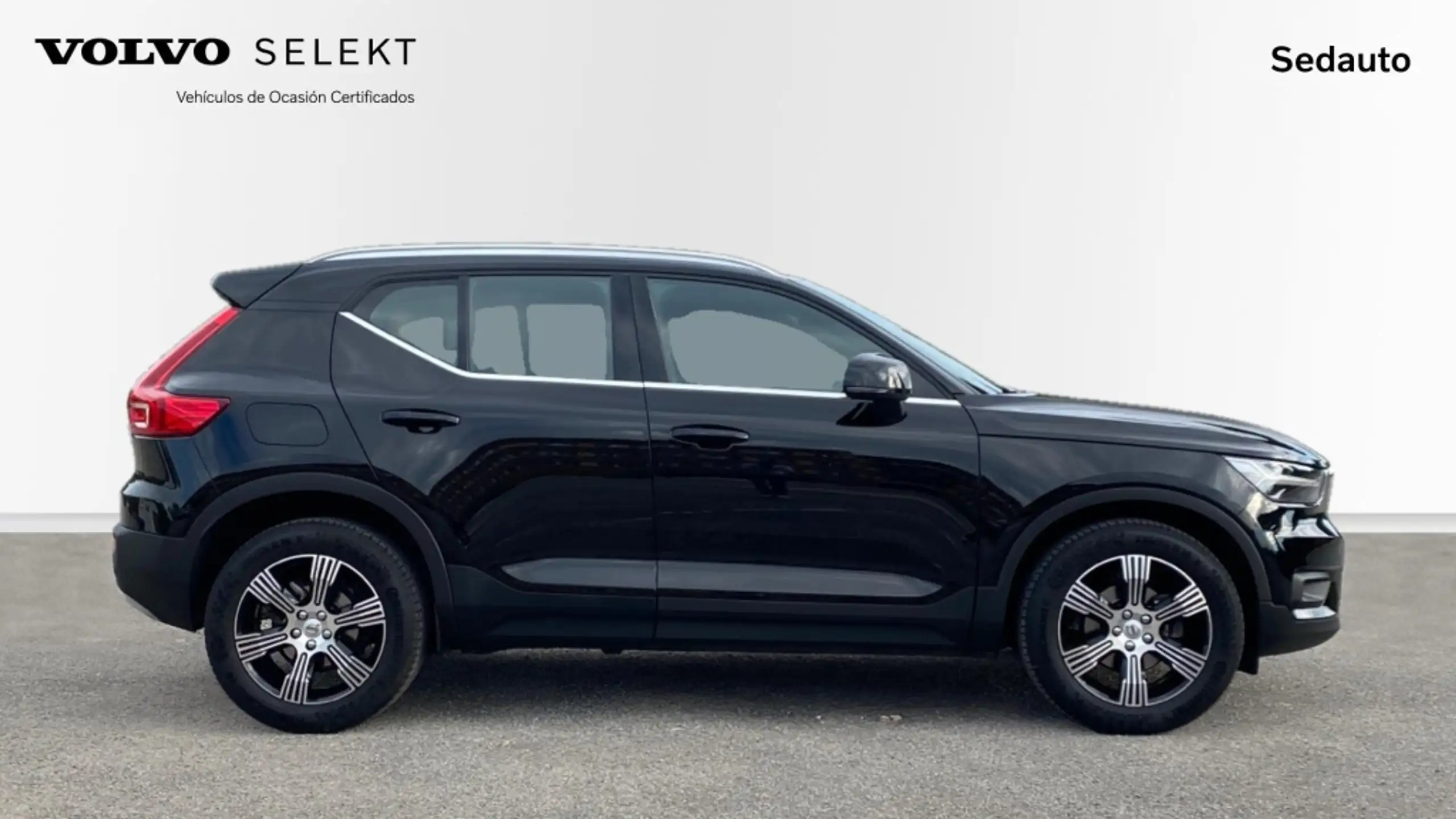 Volvo - XC40