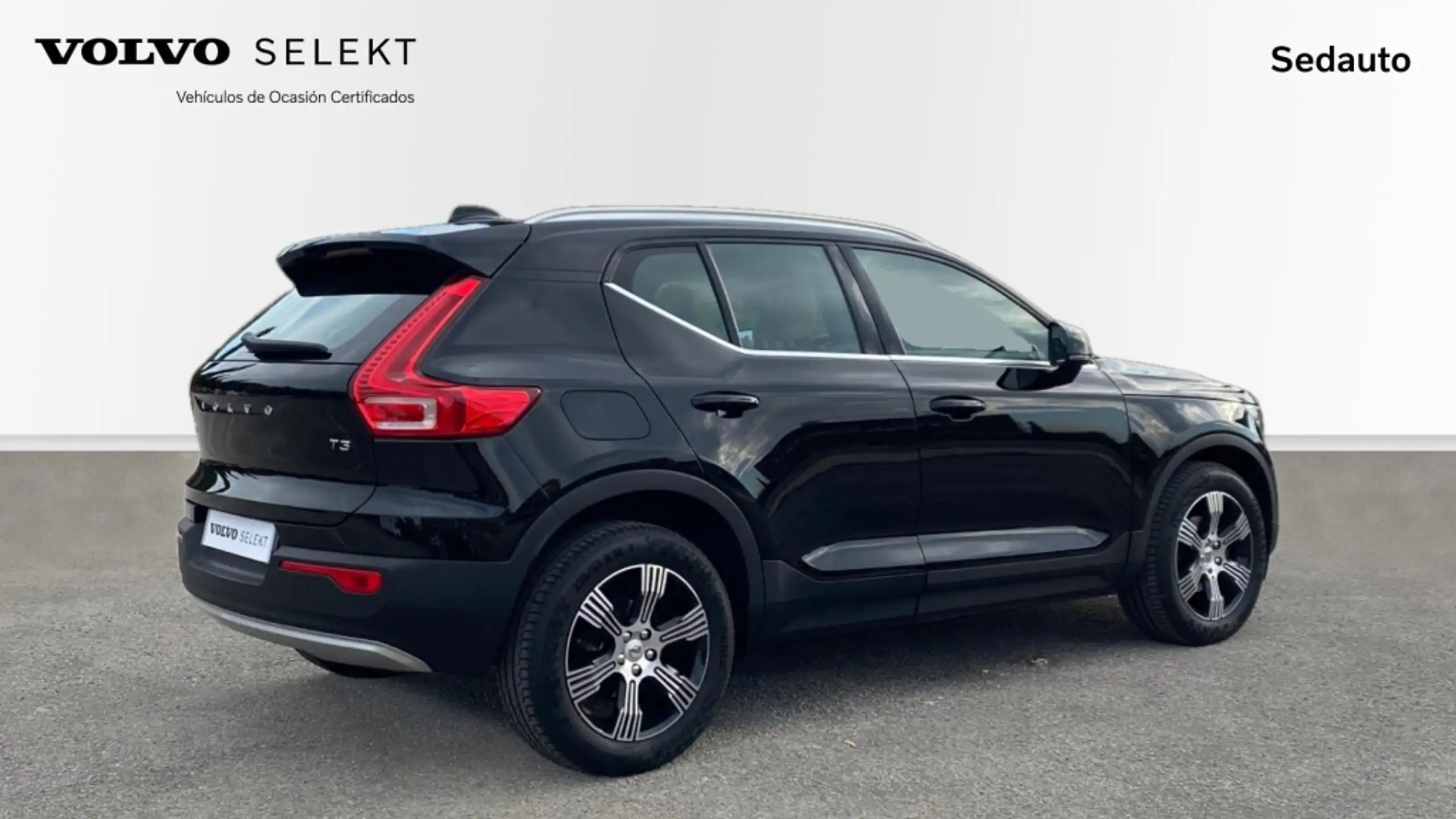 Volvo - XC40