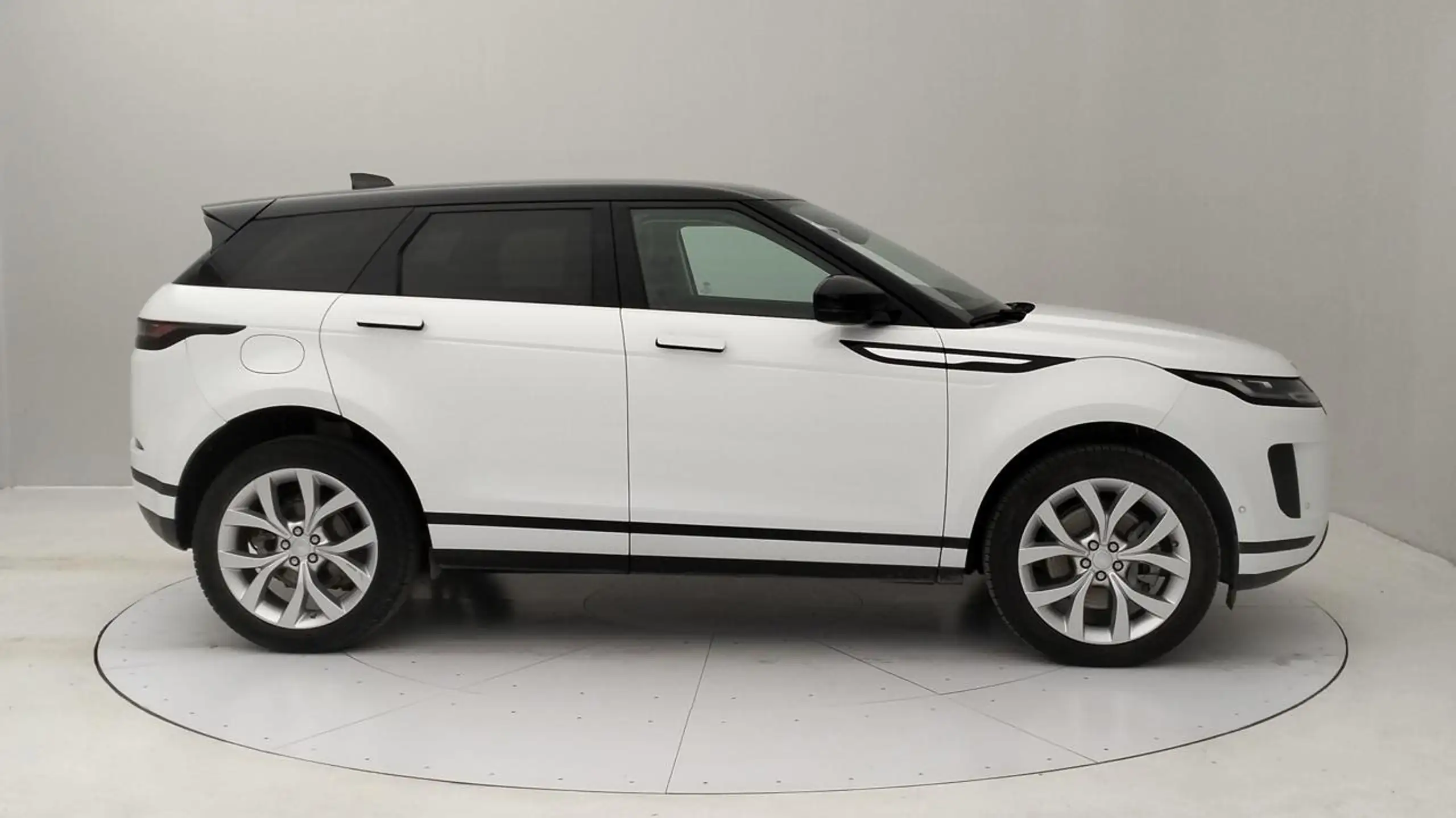 Land Rover - Range Rover Evoque