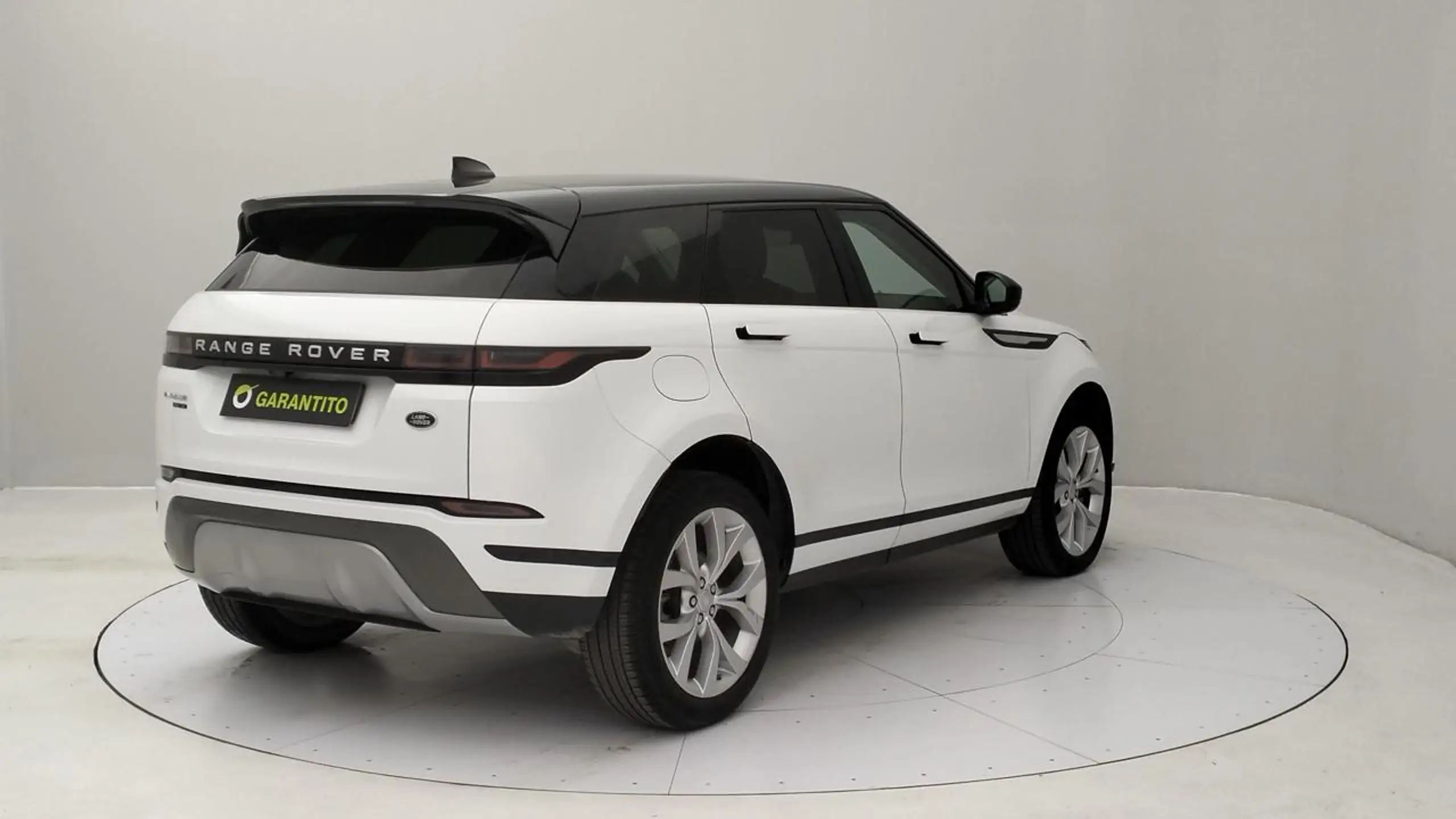 Land Rover - Range Rover Evoque