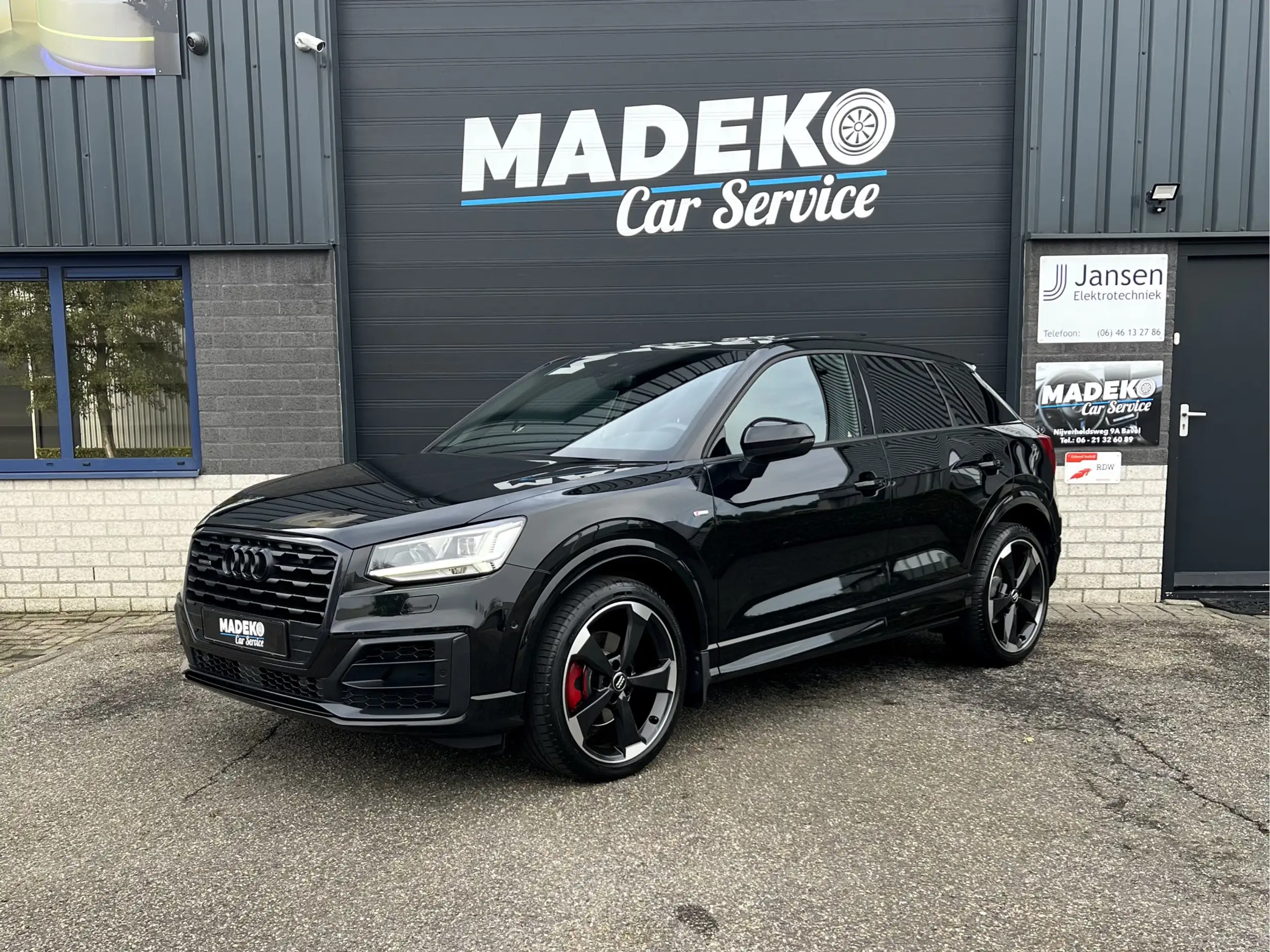 Audi - Q2