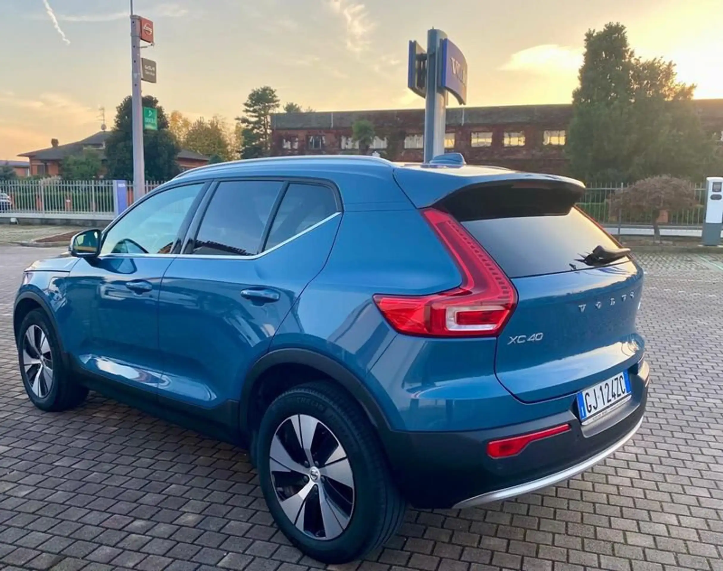 Volvo - XC40