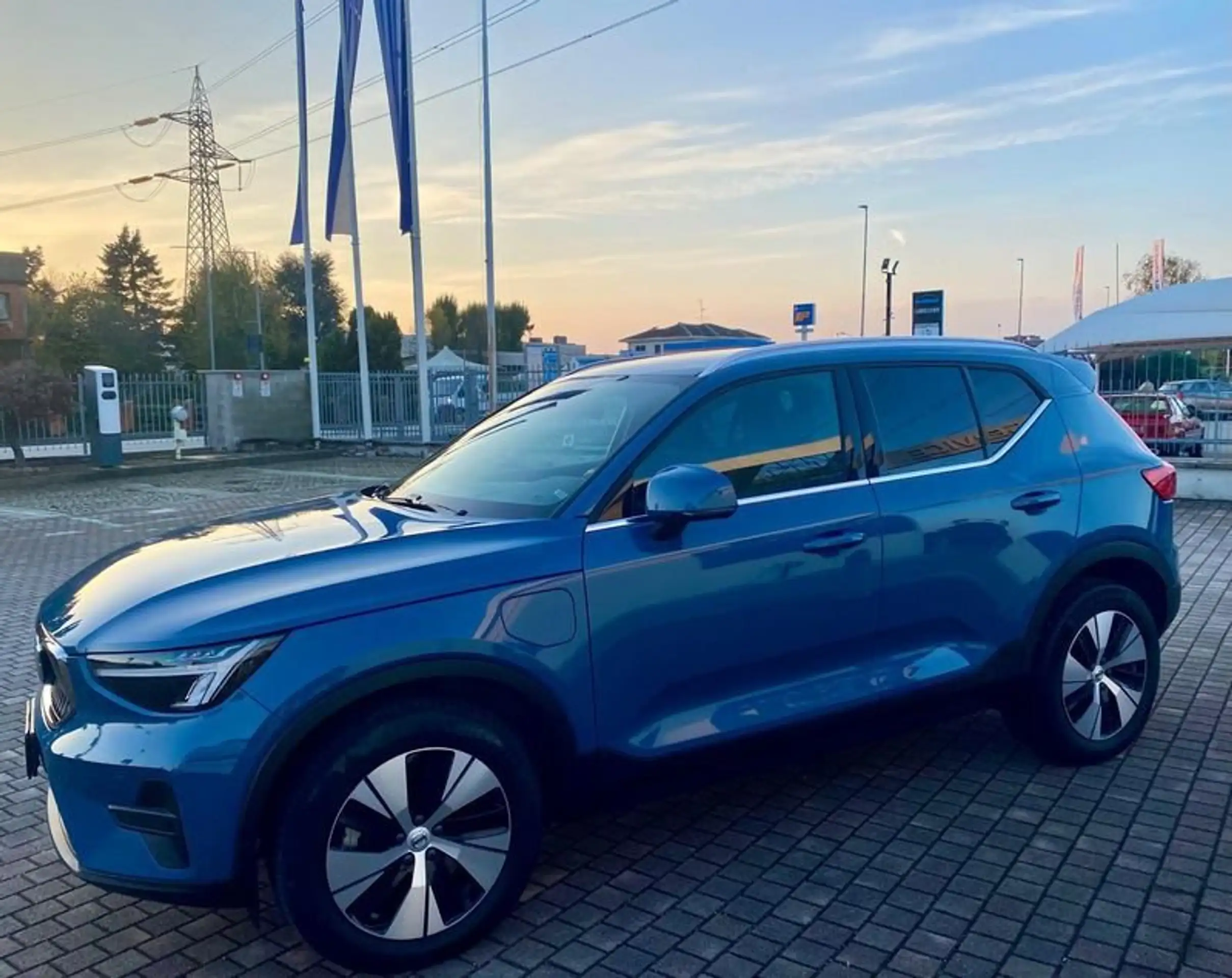 Volvo - XC40