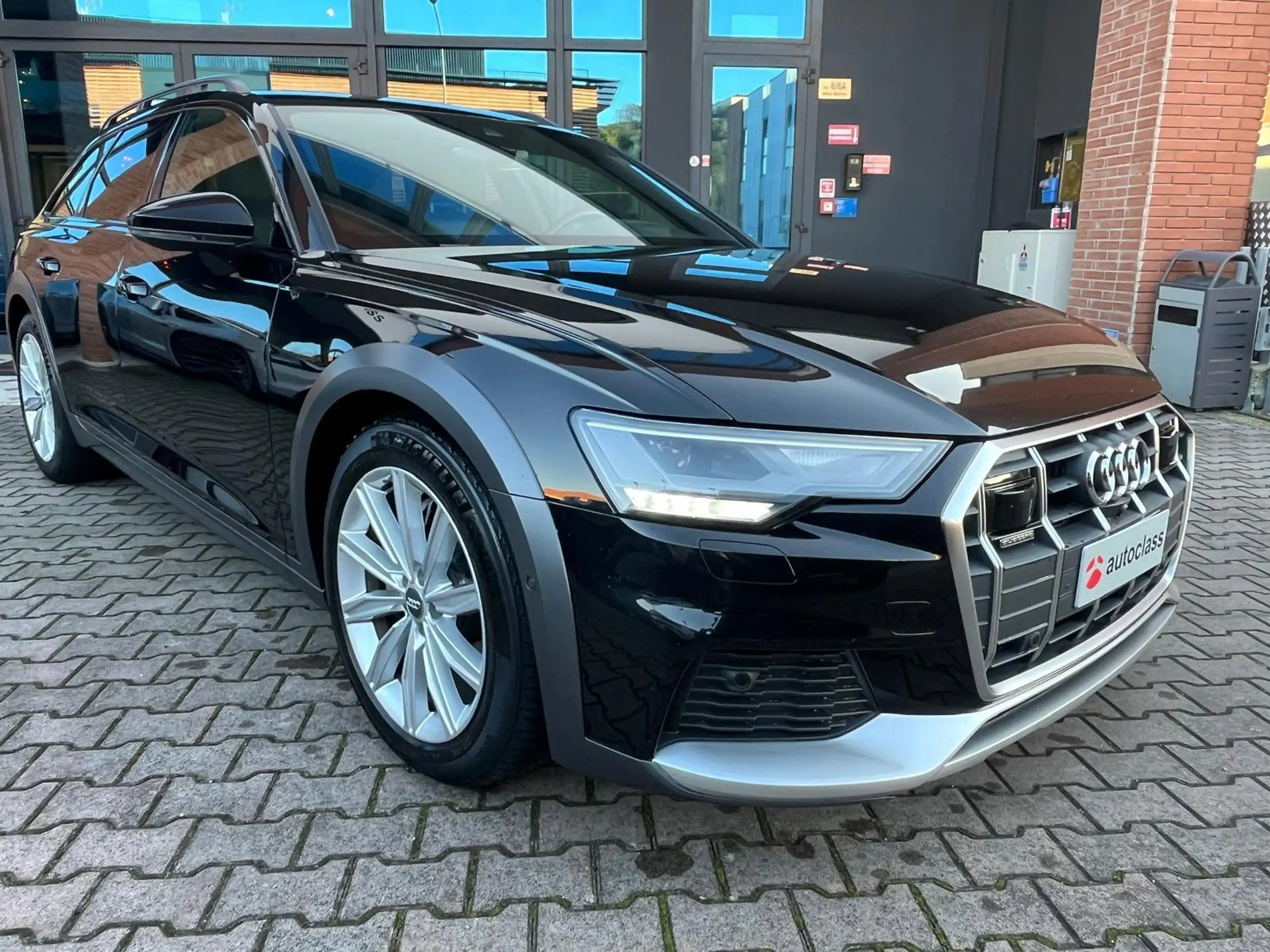 Audi - A6 allroad