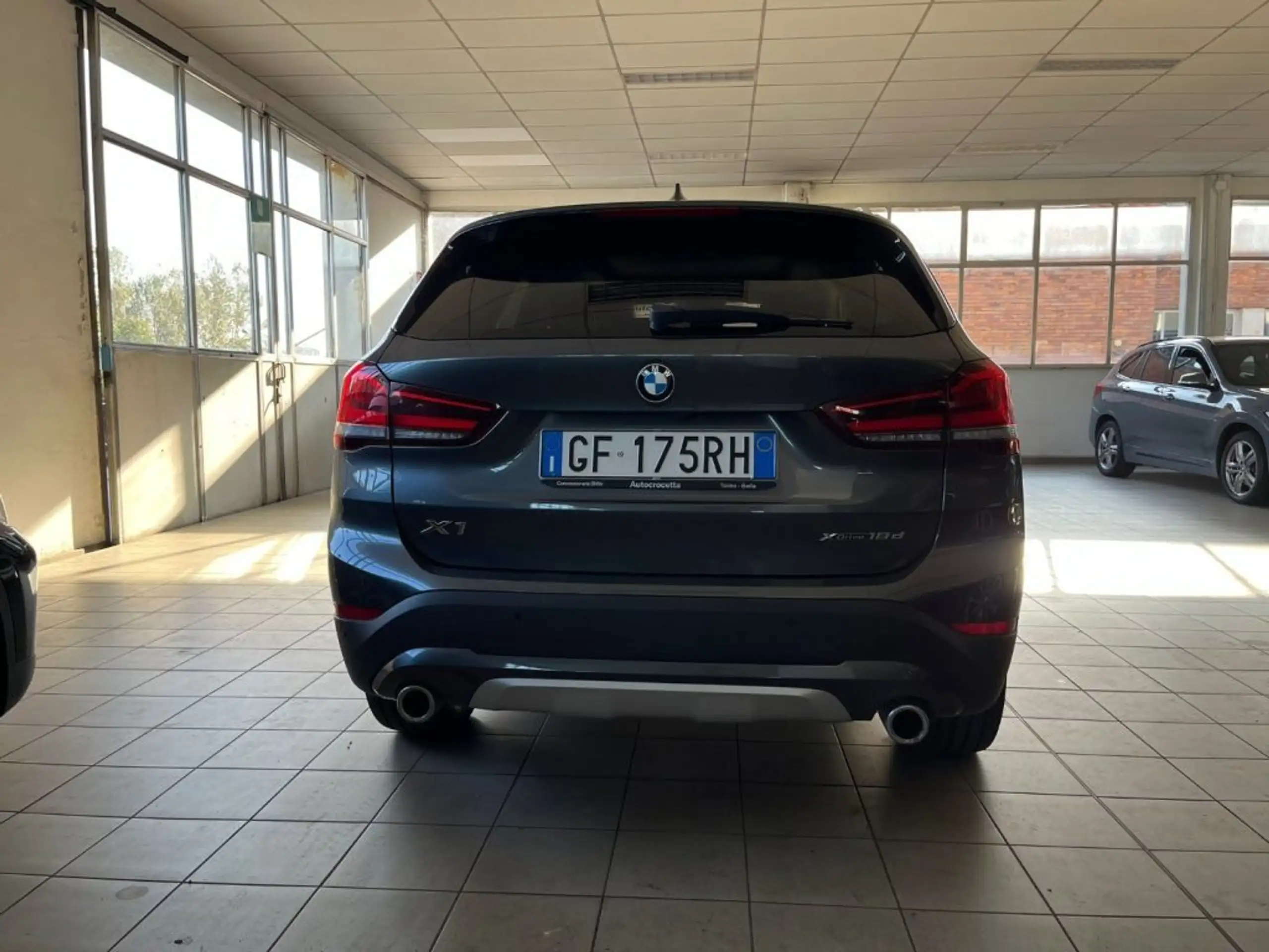 BMW - X1