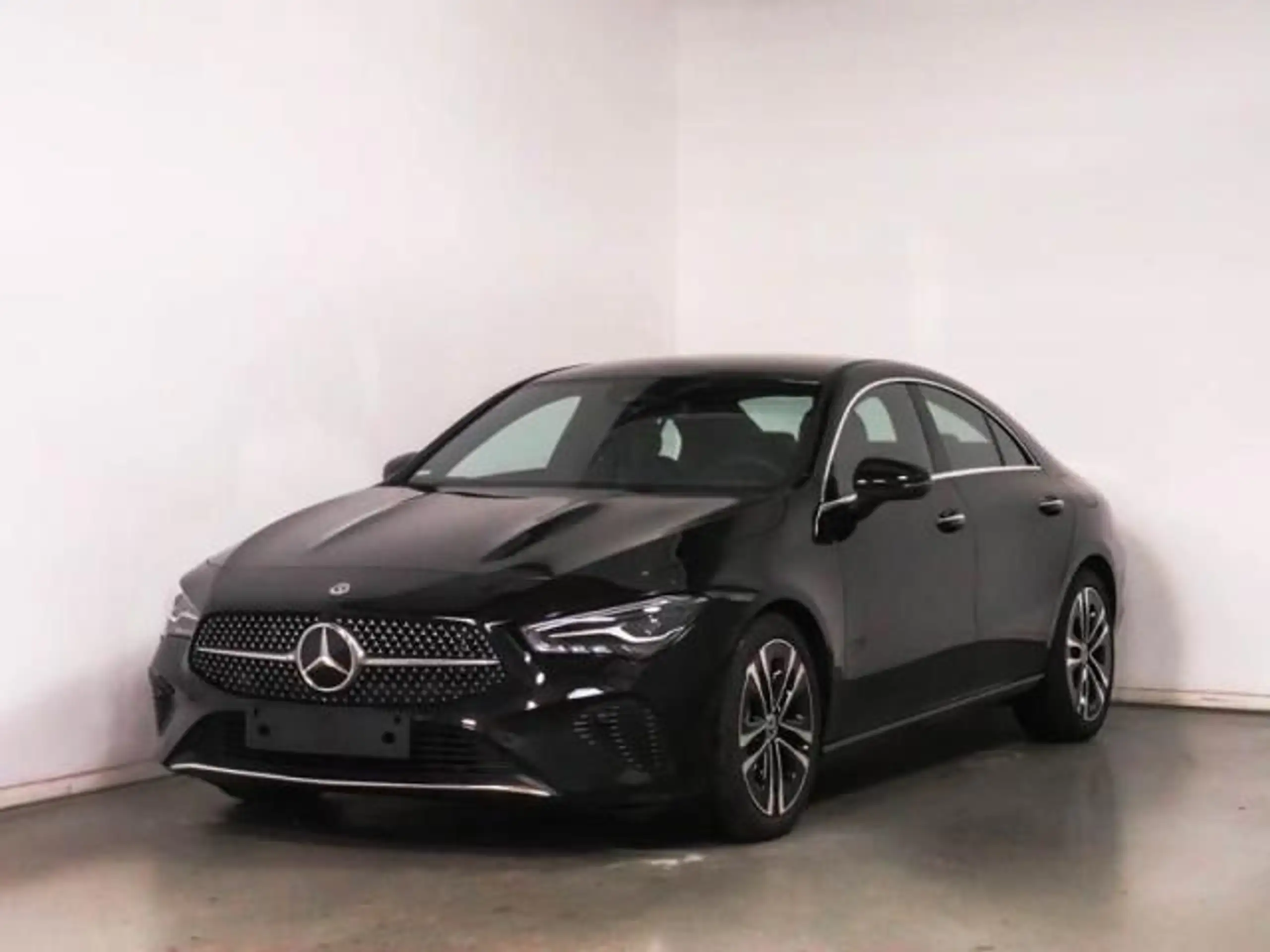 Mercedes-Benz - CLA 180