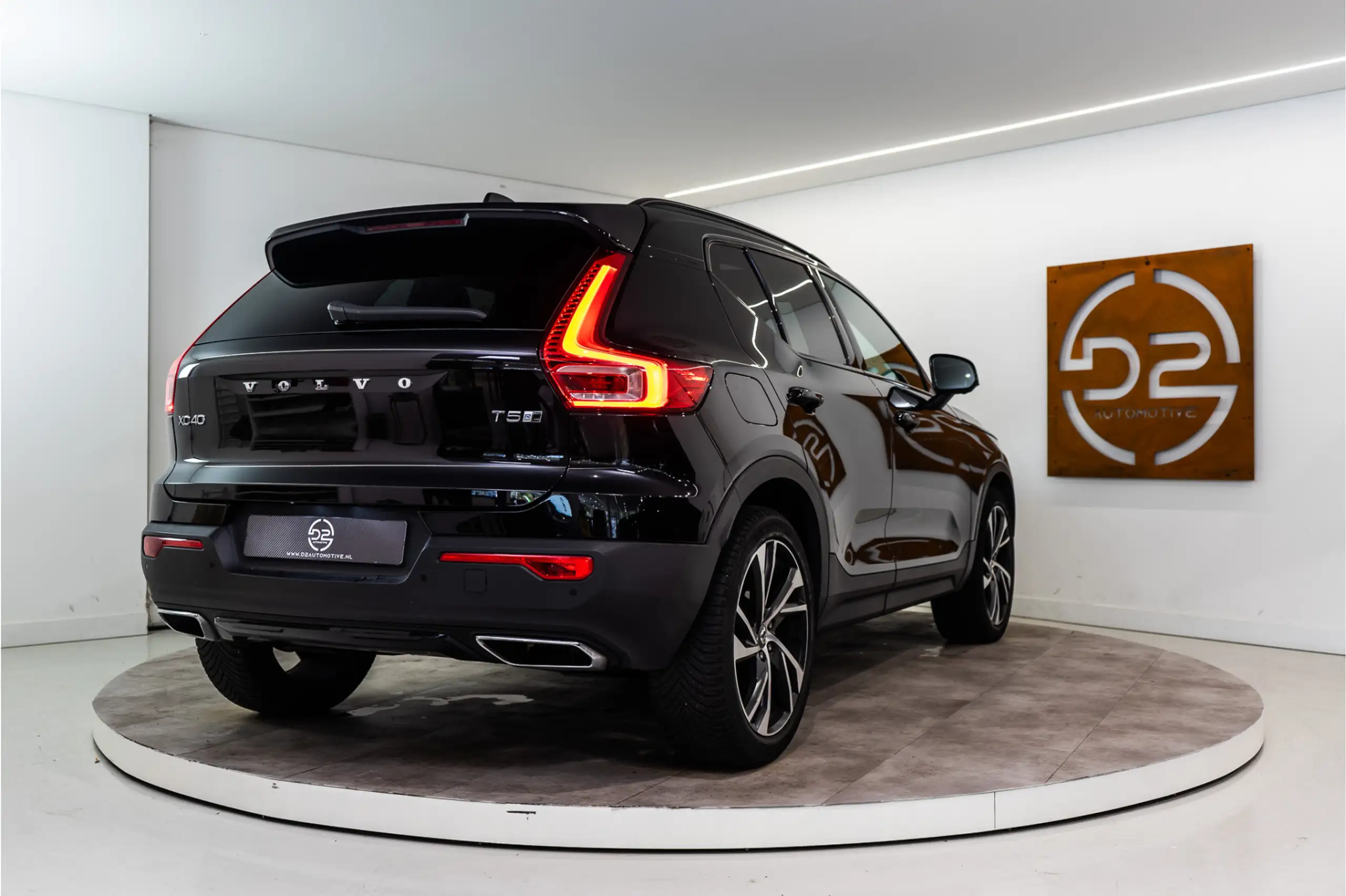 Volvo - XC40