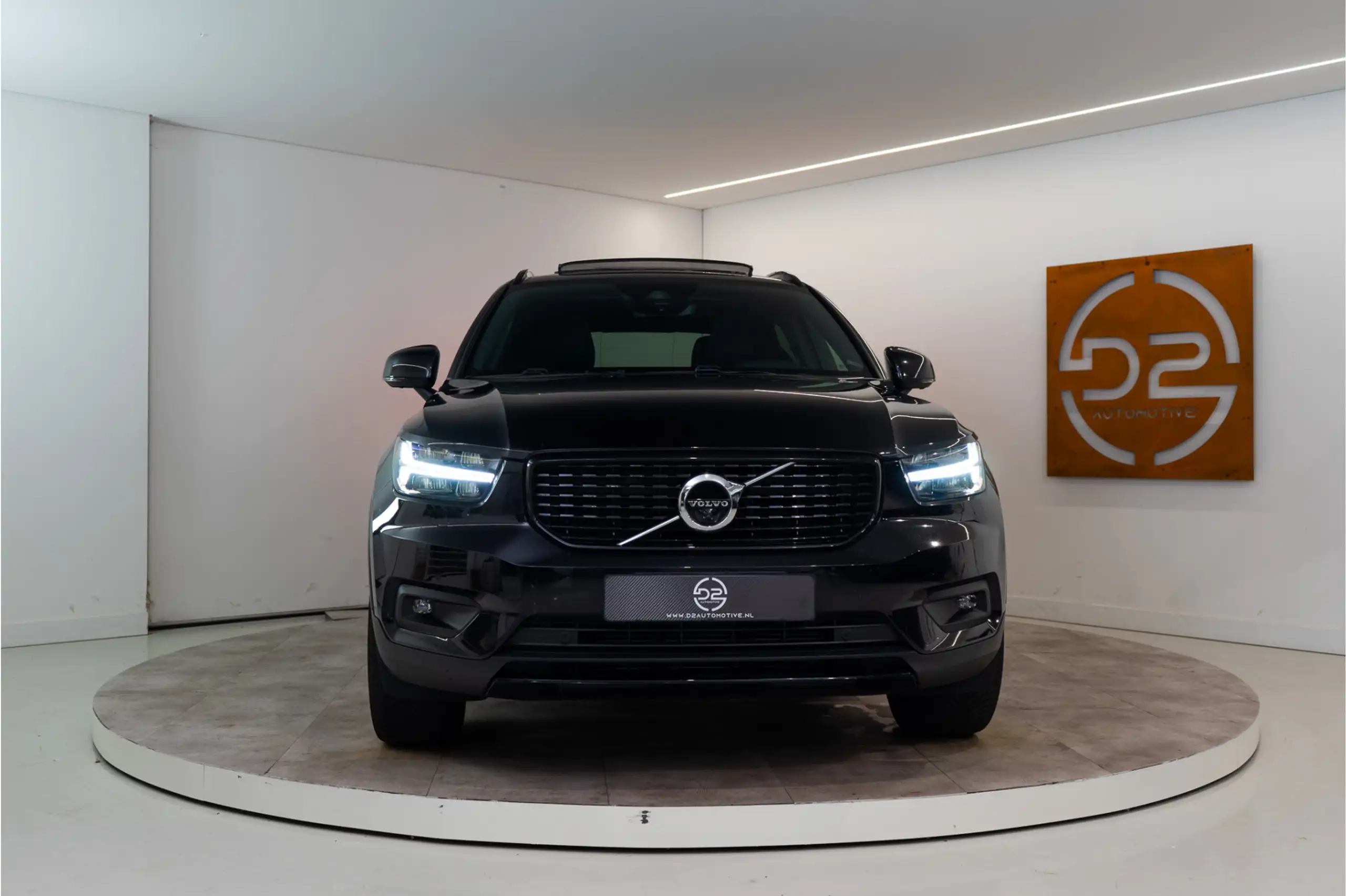 Volvo - XC40